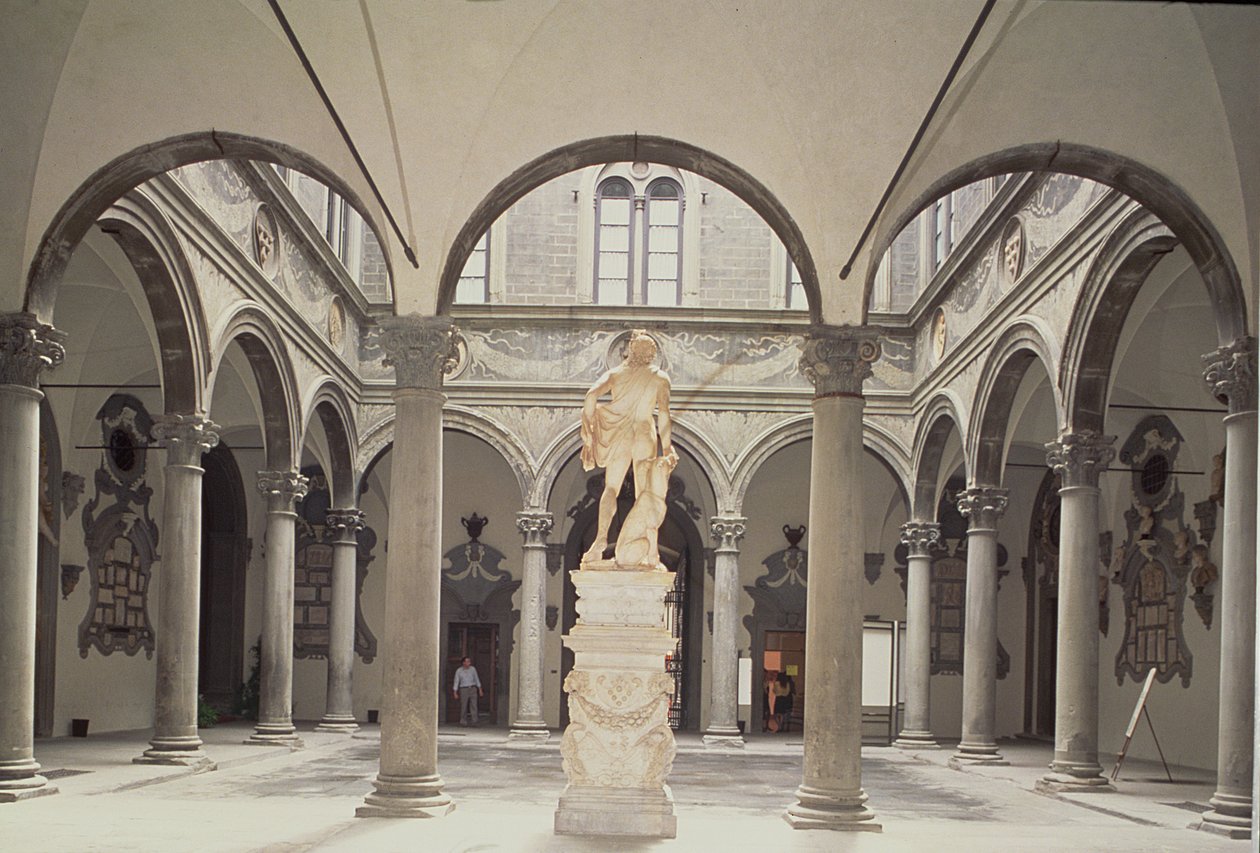 Skulpturbanans interiör av Michelozzo di Bartolommeo