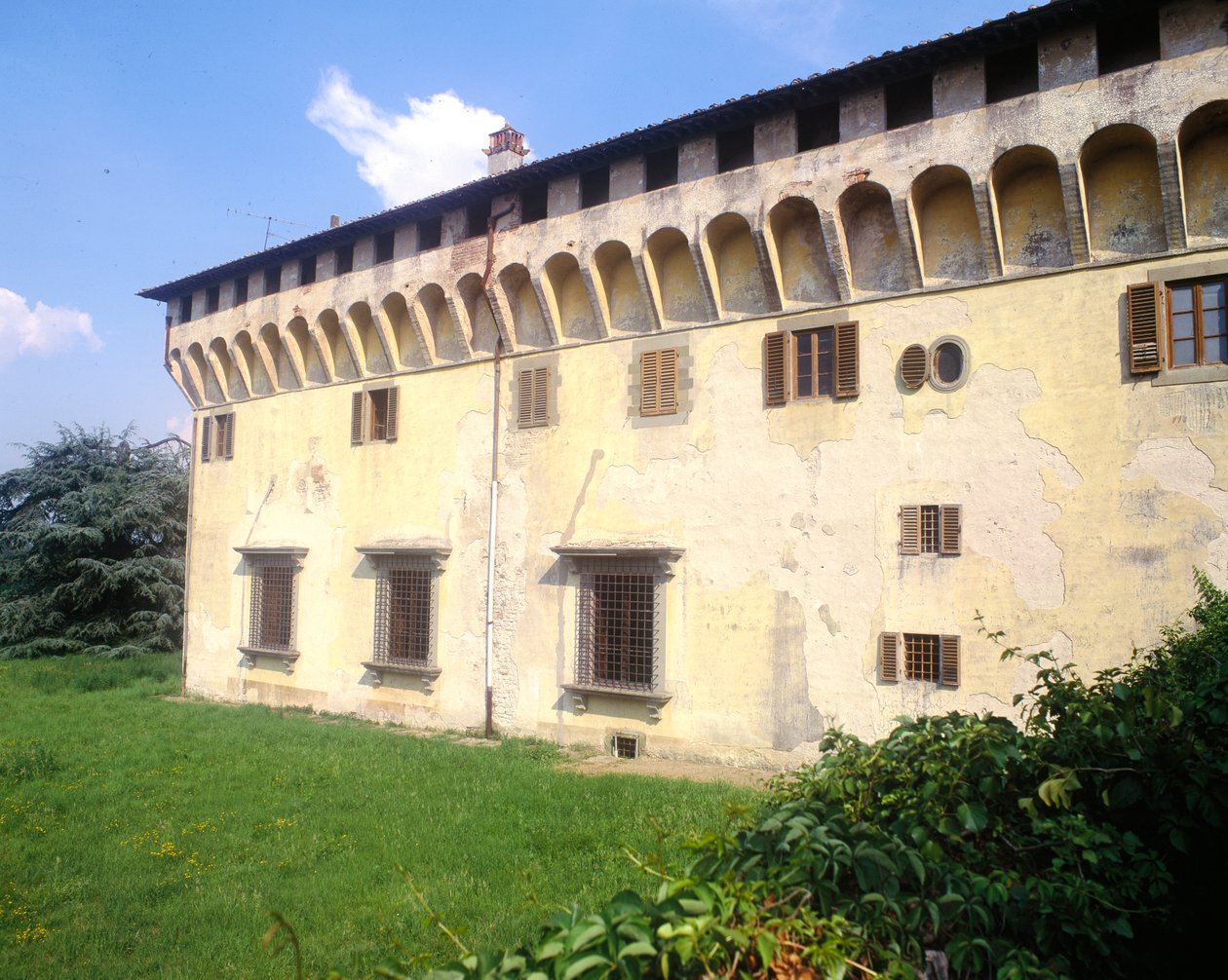 Medici Villa av Cafaggiolo, påbörjad 1451 av Michelozzo di Bartolommeo