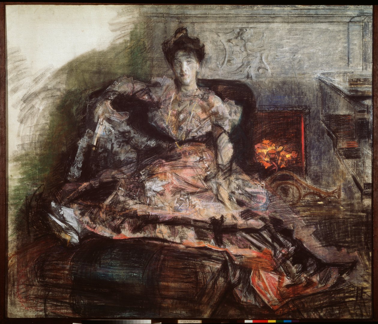 Efter konserten - Porträtt av N Zabela-Vrubel vid den öppna spisen i en klänning designad av Vrubel (framför eldstaden i en klänning designad av Vrubel) )-O av Mikhail Aleksandrovich Vrubel