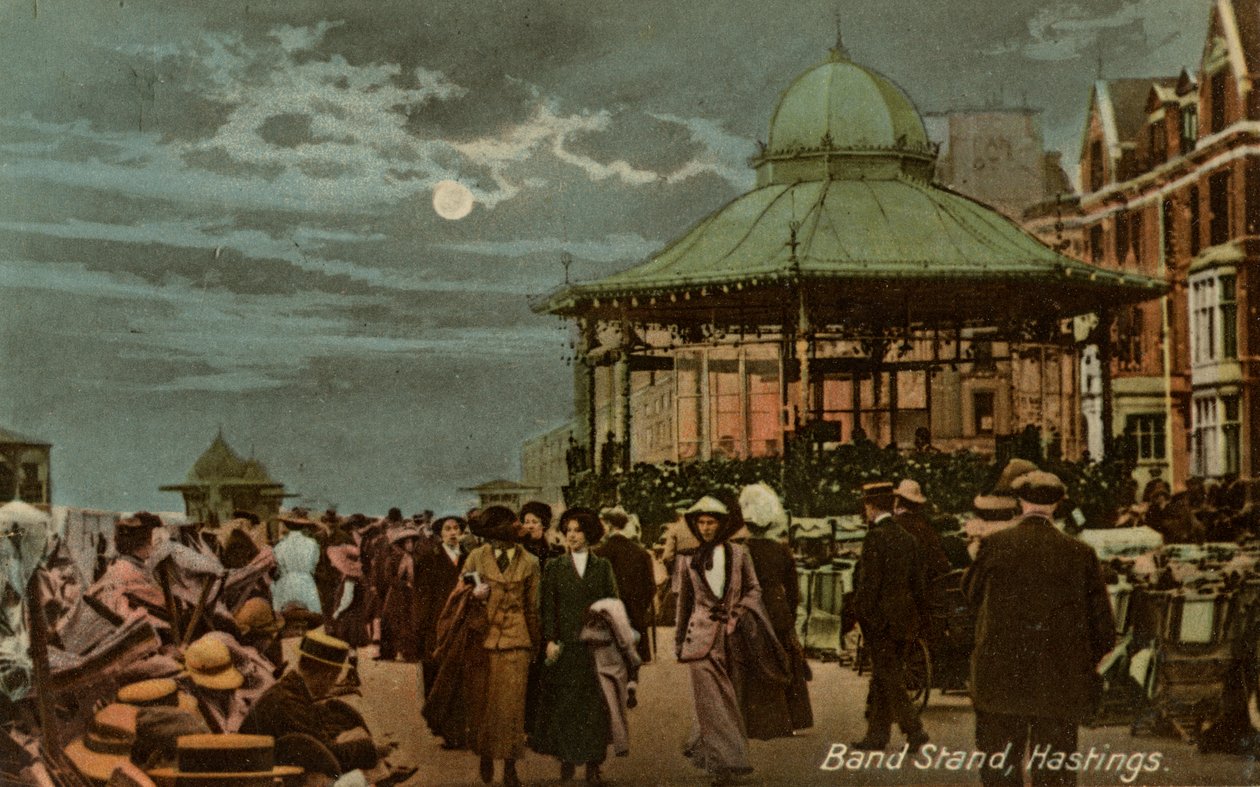 Bandställ, Hastings, Sussex, c1914. av Milton