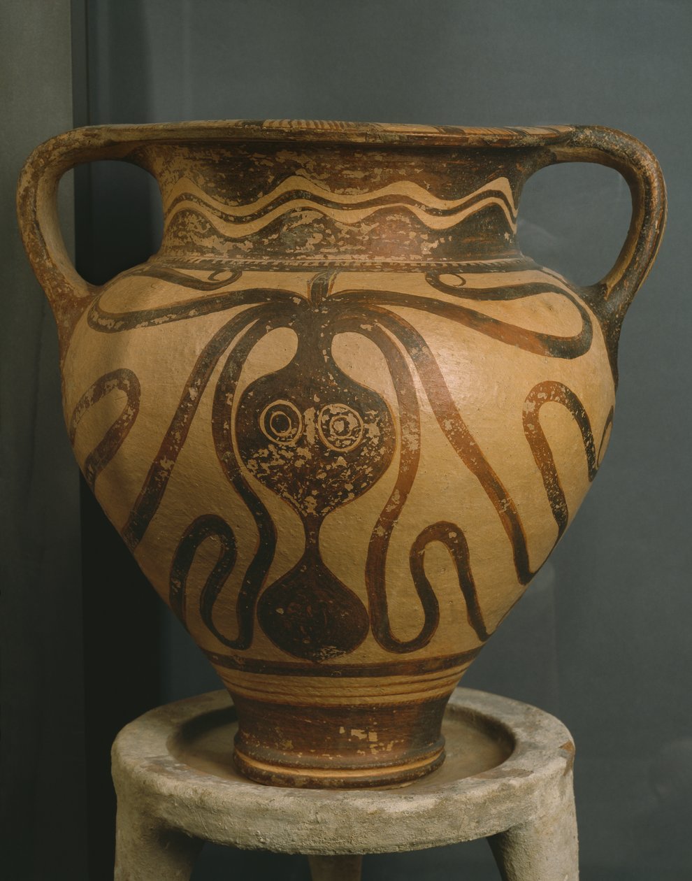 Krater med bläckfiskdesign, från Ligortynos, Messara, Kreta, sen minoisk period III A - III B, c.1400-1200 f.Kr. (målat lergods) av Minoan