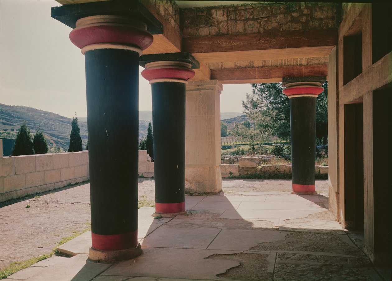 View of the portico of the Palace, c.1500 BC  av Minoan