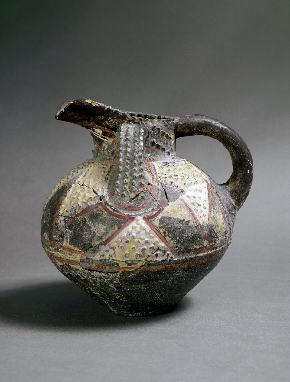 Minoen art: keramikvas i barbotinstil. Från Agia Triada (Hagia Triada). Omkring 1500 f.Kr. Dämpa. 15,5 cm Heraklion, arkeologiskt museum av Minoan