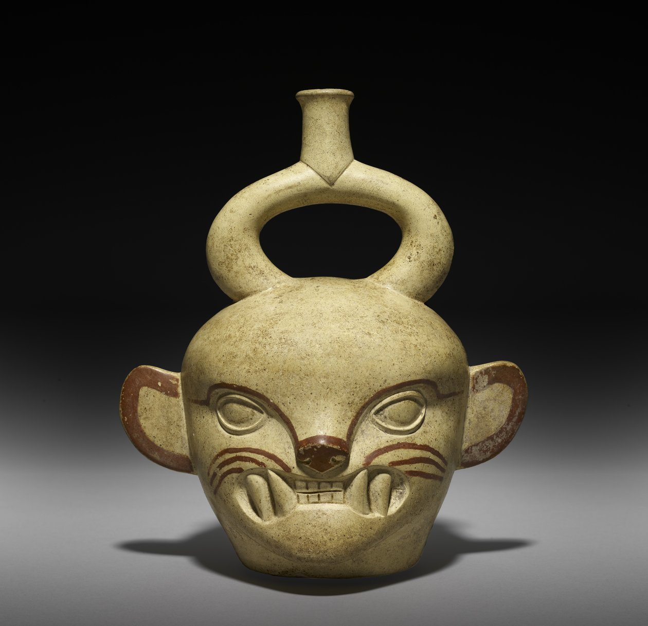 Kärl i form av ett katthuvud, AD 100-800 (lergods med slip) av Moche Moche