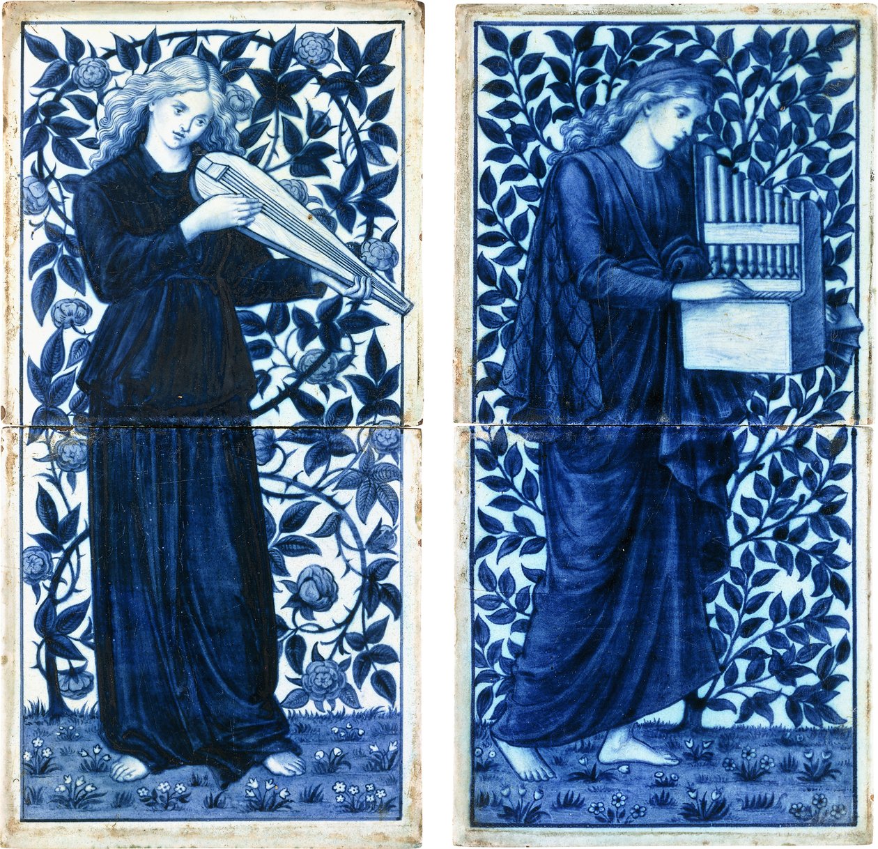 Ett set om fyra William Morris Co, c.1900 (tennglaserad keramik, färg) av Morris and Company