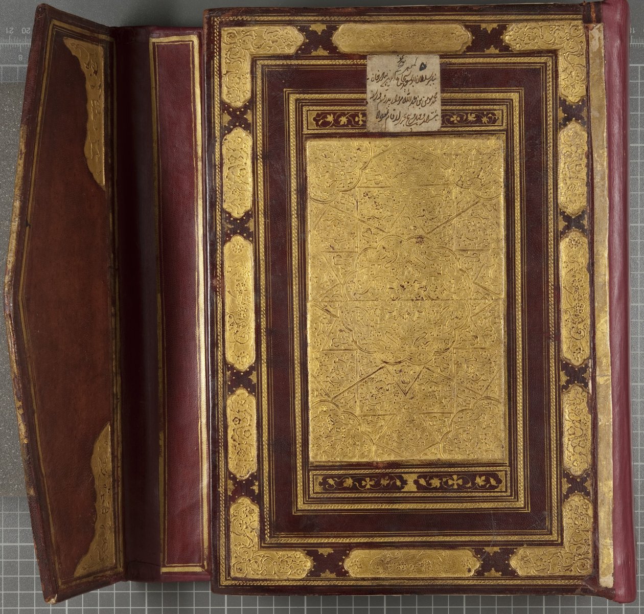 Timurid Koranen, 1441 (läderbunden volym) av Muhammad Mumin Abdallah Al Murwand