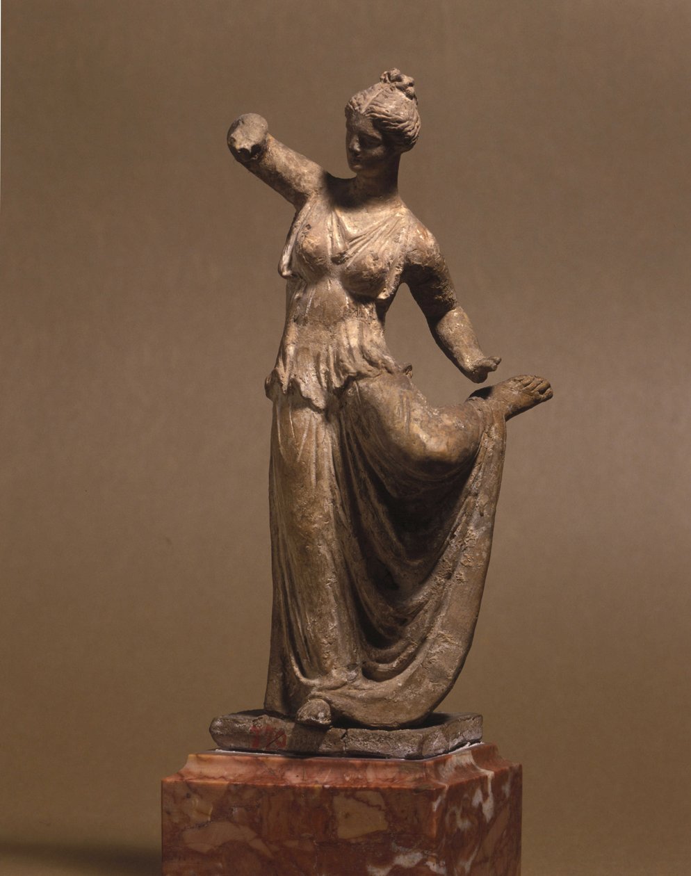 Mykensk civilisation: Tanagra-dansare, 300-talet f.Kr., Museo della Scala, Milano av Mycenaean Mycenaean