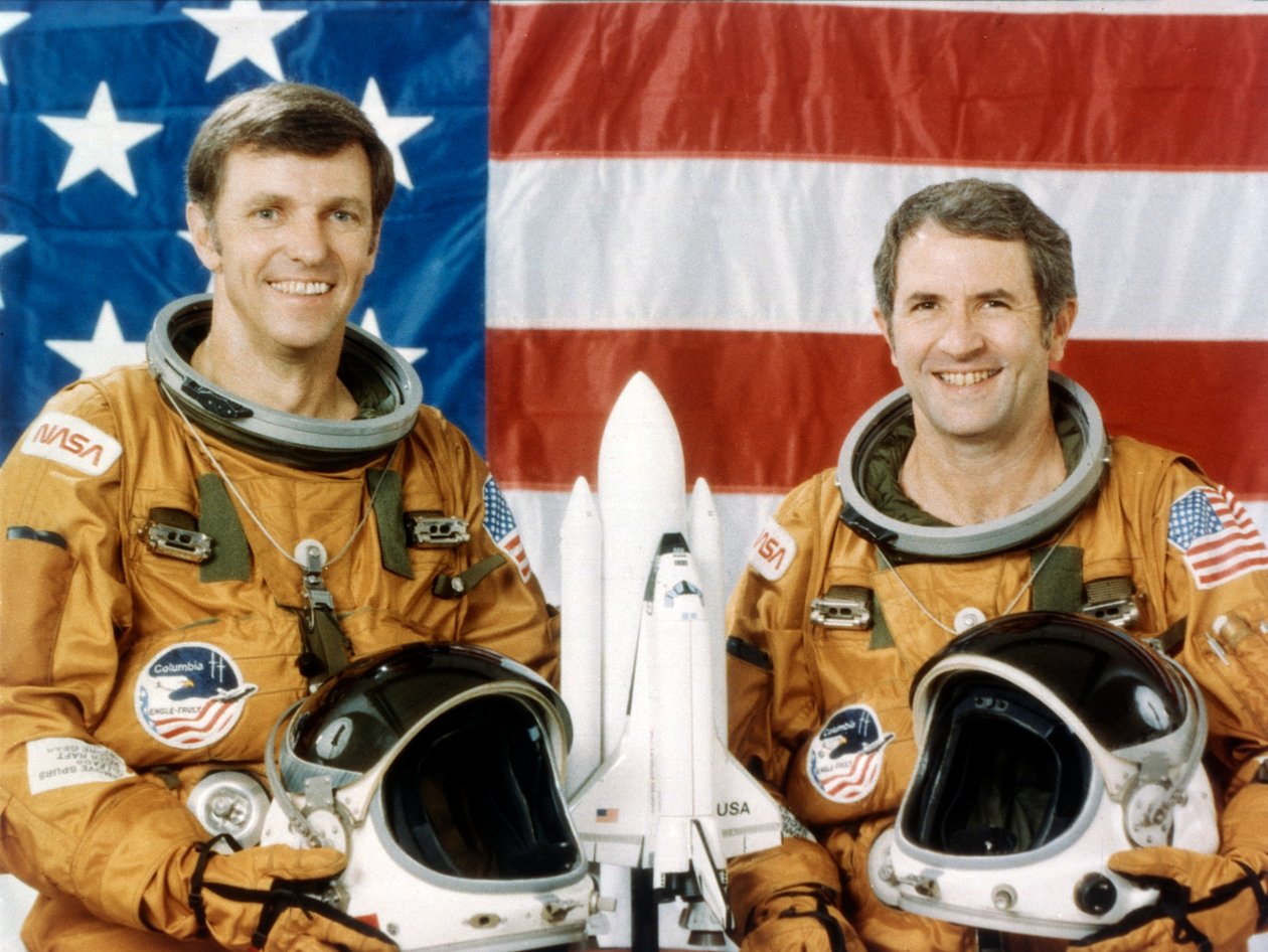 Astronauterna Joe Engle och Richard Truly, andra rymdfärjans flygning, november 1981. av NASA Images