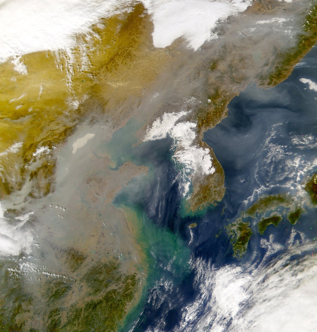 Korea och Japanska havet döljs av virvlar av föroreningar i denna bild tagen av Sea-viewing Wide Field-of-view Sensor (SeaWiFS) den 23 november 2001. Kreditera NASA. Vetenskap Jordgeologi av National Aeronautics and Space Administration National Aeronautics and Space Administration