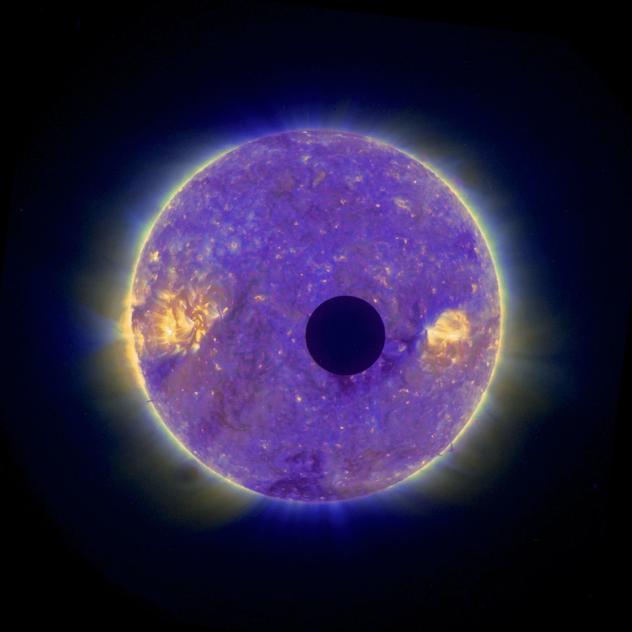 Solförmörkelse: Månen passerar framför solen den 25 februari 2007 och visar solkorona. Bild tagen från rymden av STEREO-B. Kredit: NASA. Vetenskap Astronomi av National Aeronautics and Space Administration National Aeronautics and Space Administration