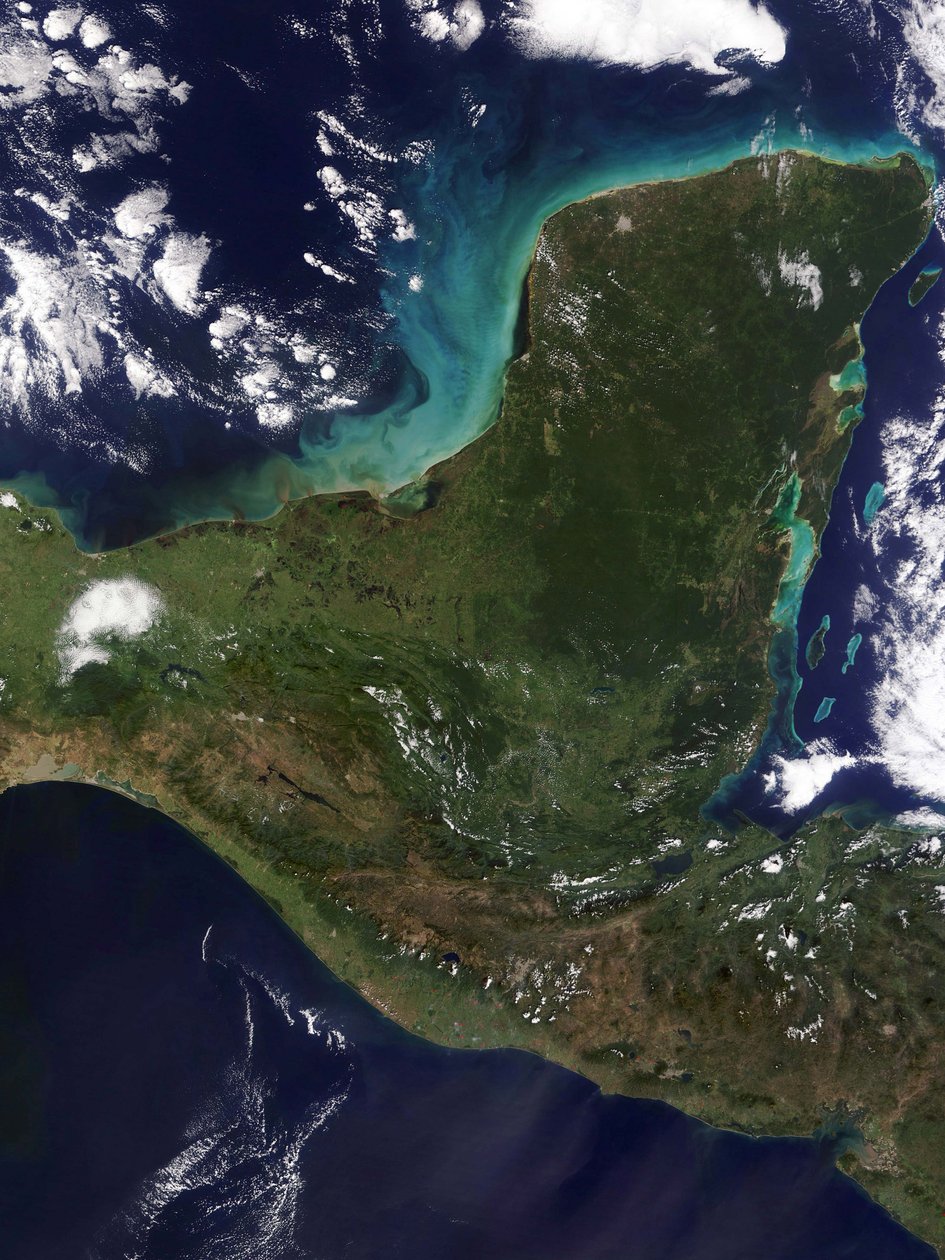 Yucatan-halvön, sydöstra Mexiko, som skiljer Mexikanska golfen från Karibiska havet fotograferad av satellit. Kredit NASA. Vetenskap Jord Geologi Oceanografi av National Aeronautics and Space Administration National Aeronautics and Space Administration