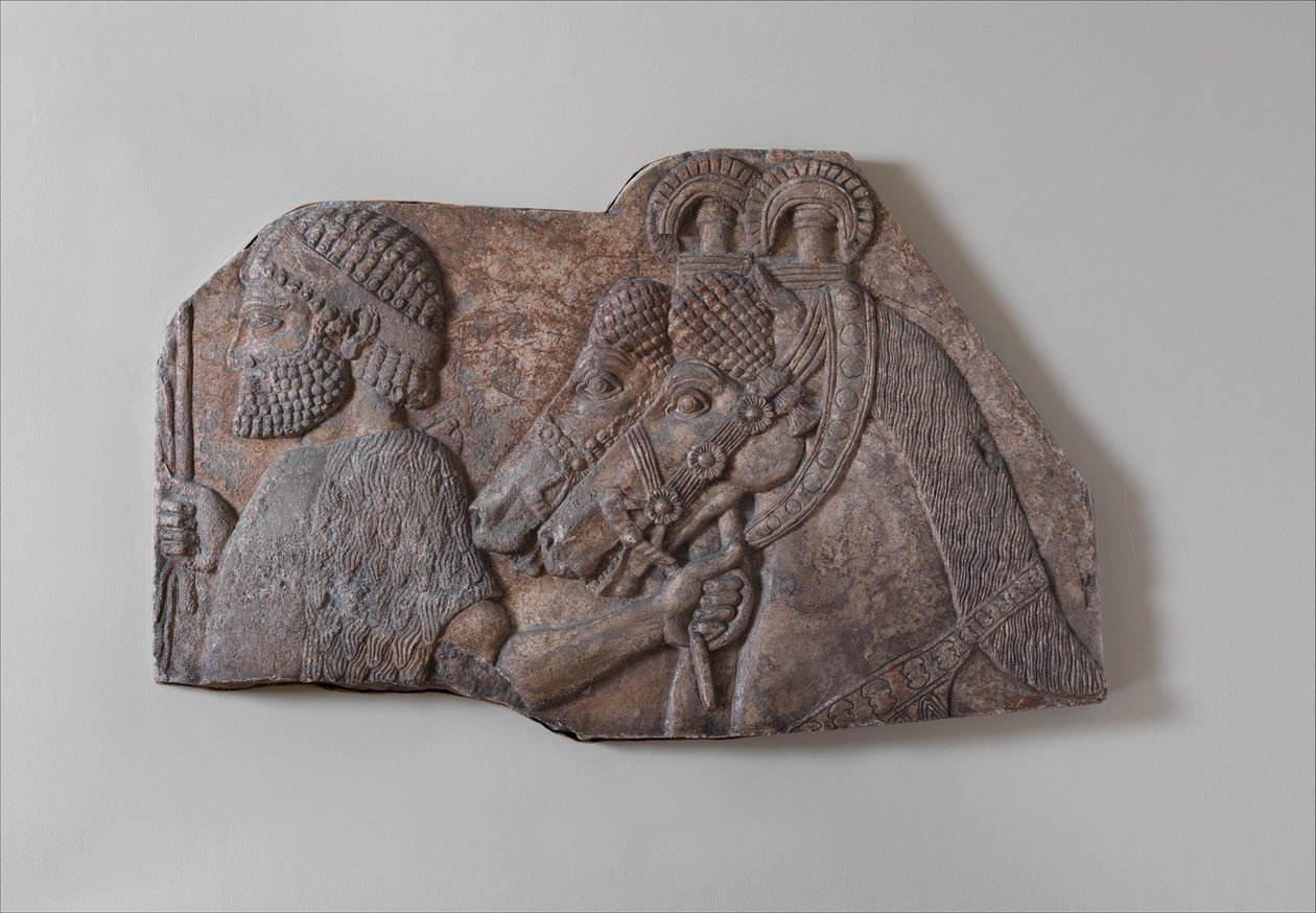 Utländsk brudgum i en biflodsprocession, c.721-05 f.Kr. (gipsalabast) av Neo Assyrian Neo Assyrian