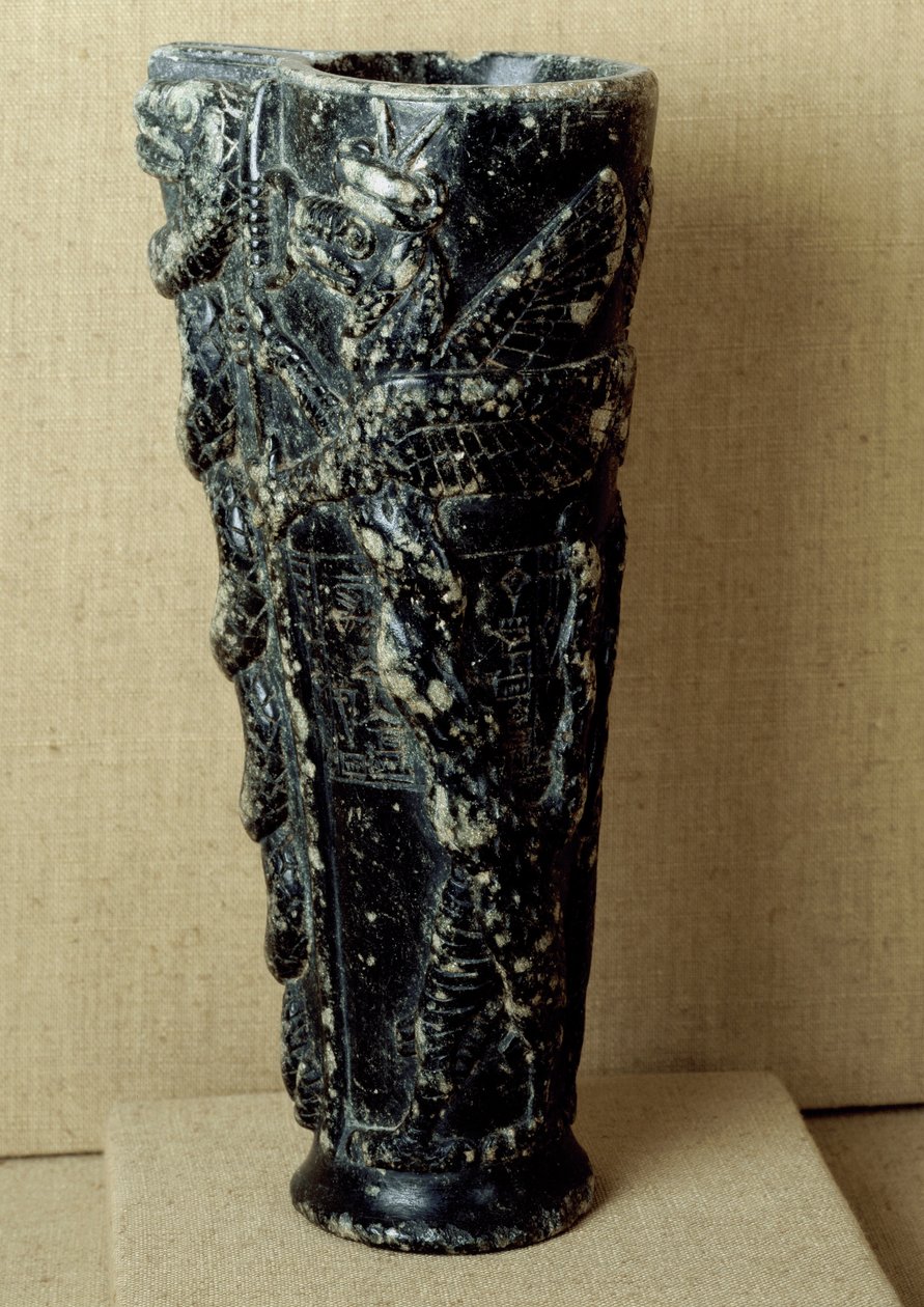 Sumerisk civilisation: prins Gudeas dräktsvas av steatit (2141-2122 f.Kr.). Den är dekorerad med drakar och ormar. Dämpa. 23 cm Paris, Louvren av Neo Sumerian Neo Sumerian