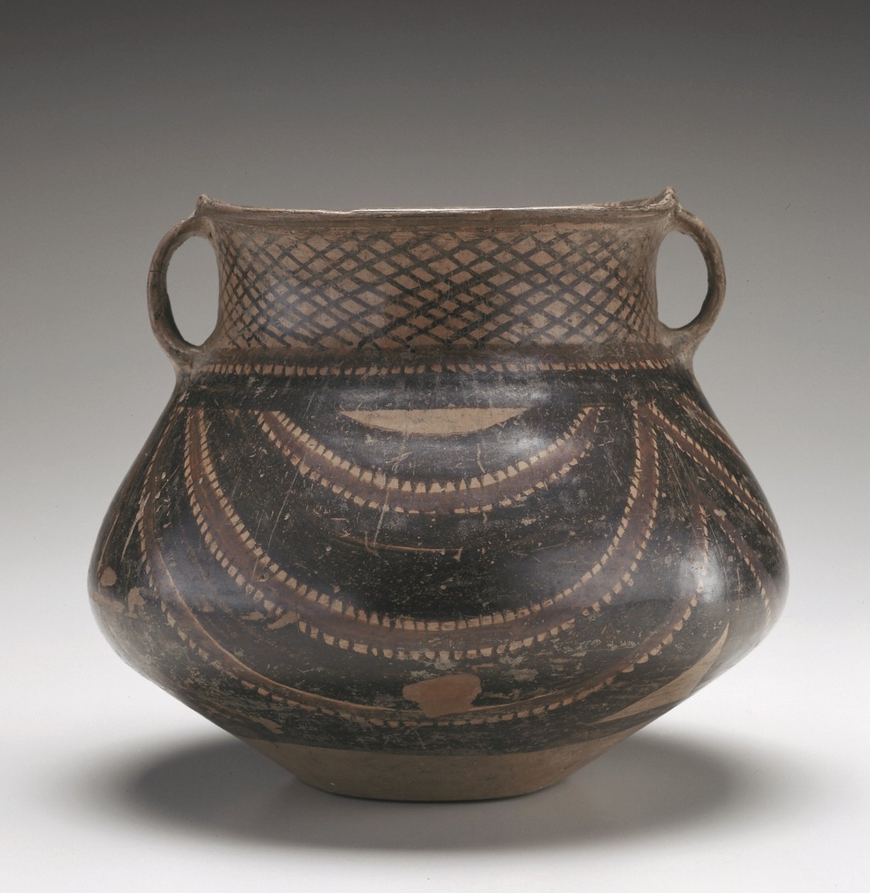 Urn, Gansu-provinsen, ca 2000 f.Kr. (keramik) av Neolithic Period Chinese School