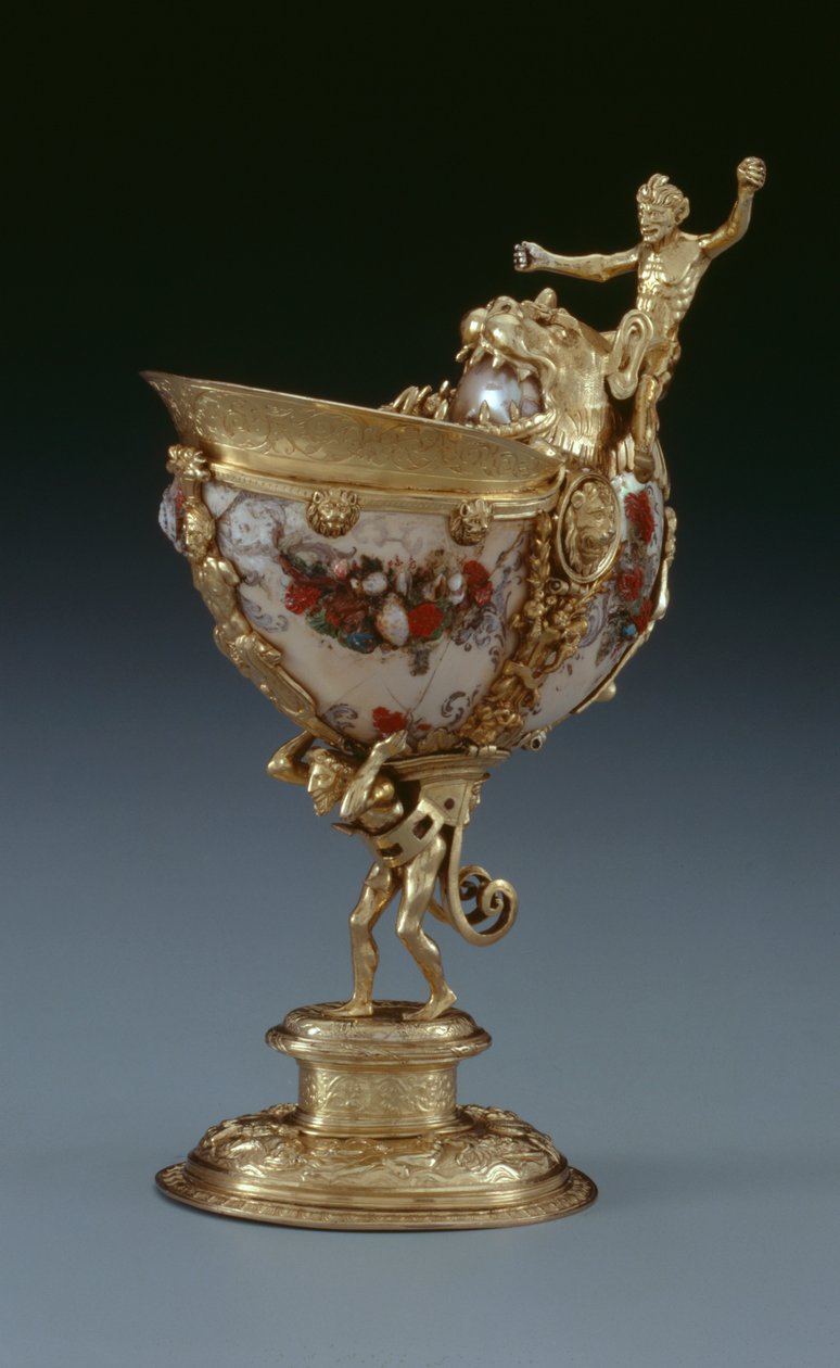 Nautilus bägare, c.1560 (förgyllt silver, nautilus & målad pärlemor) av Netherlandish School