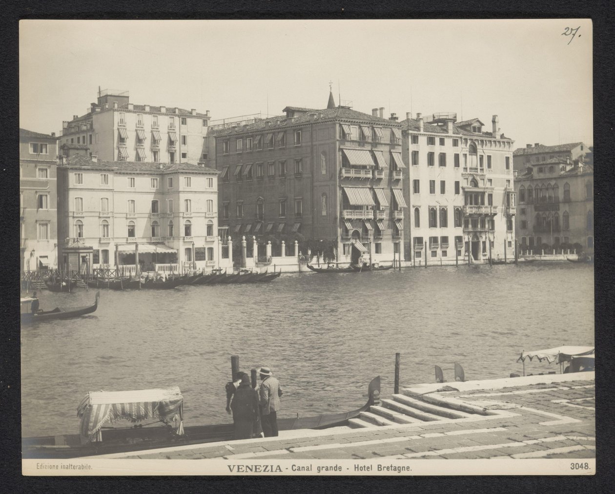 Exteriör av Hotel Bretagne i Venedig Venedig - Canal Grande - Hotel Bretagne (titel på objekt) av Neue Photographische Gesellschaft