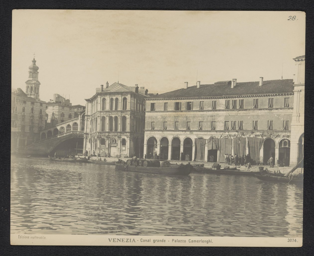 Utsikt över Palazzo dei Camerlenghi i Venedig Venedig - Canal Grande - Palazzo Camerlenghi (titel på objekt) av Neue Photographische Gesellschaft