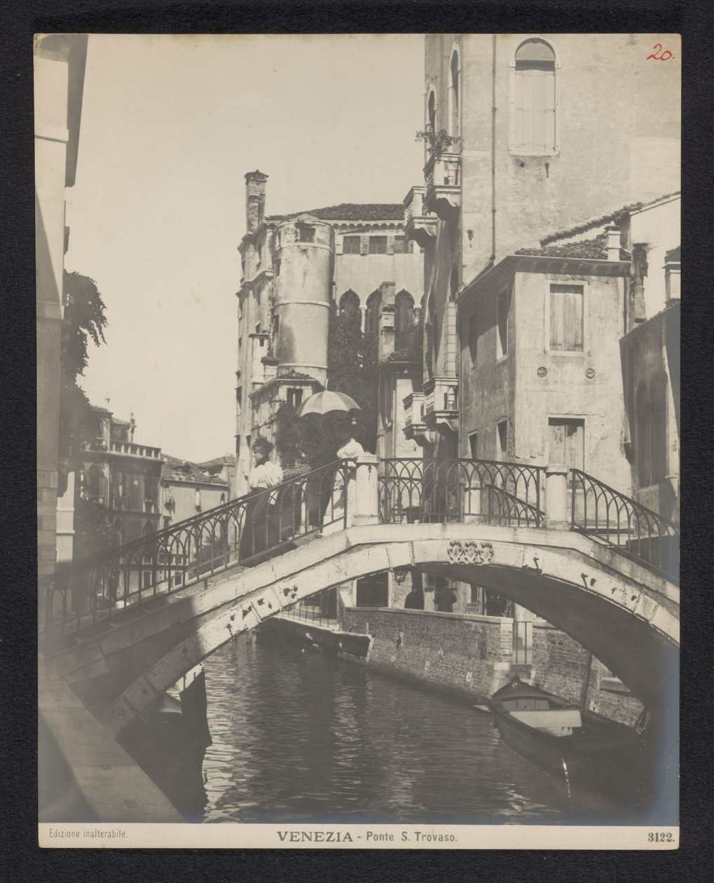 Ponte San Trovaso te Venetië Venedig - Ponte S. Trovaso (titel på objekt) av Neue Photographische Gesellschaft