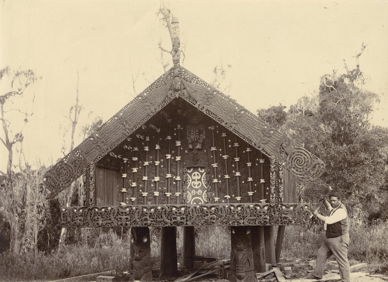 Te Takinga pataka, ca 1895 (silvergelatintryck) av New Zealander Photographer