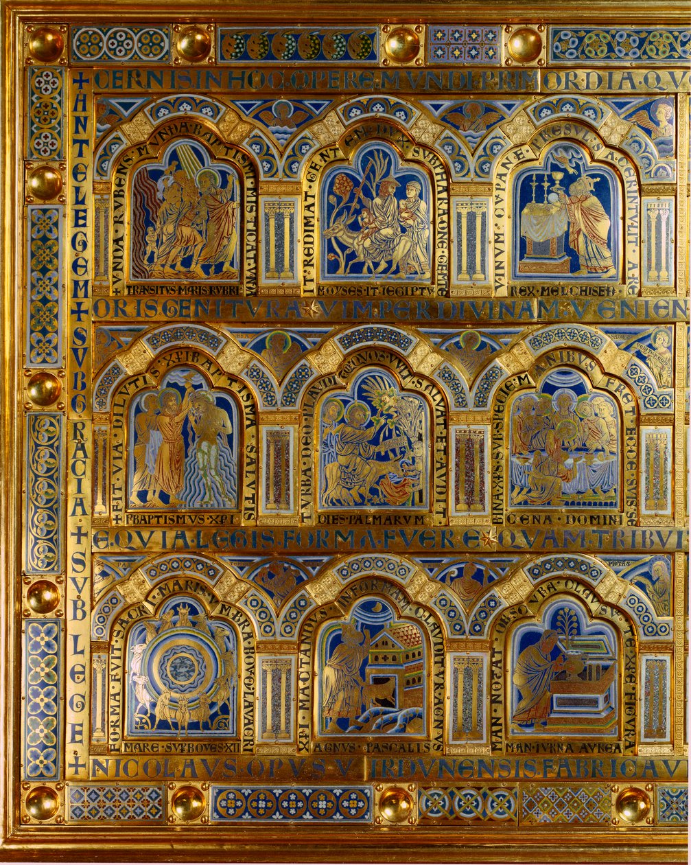 Verdun-altare gjort i guld och emalj av Nicholas av Verdun (ca 1130/50-1205): scener från Gamla och Nya testamentet (korsar Röda havet, kung Melkisedek), Kristi dop, t. av Nicholas of Verdun