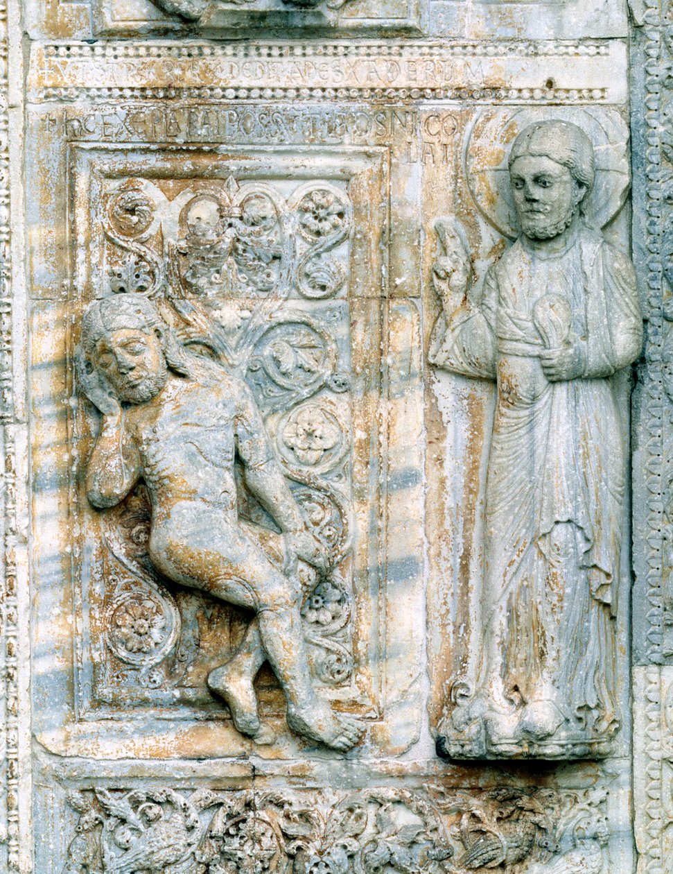 Berättelsen om Adam och Eva, från södra sidan av den västra verandan, c.1120-38 marmordetalj av 236811 av Nicholaus