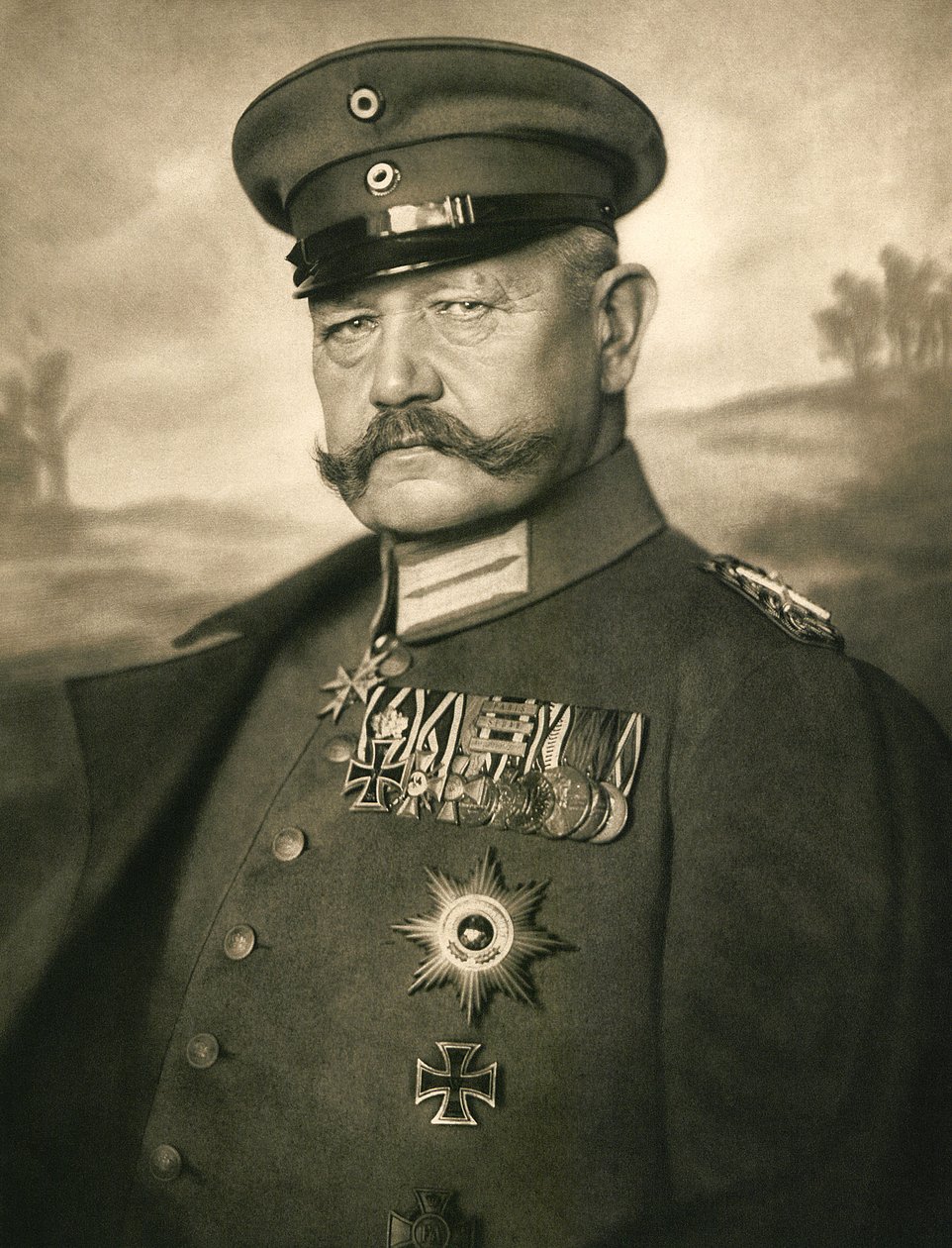 Porträtt av Paul von Hindenburg av Nicola Perscheid