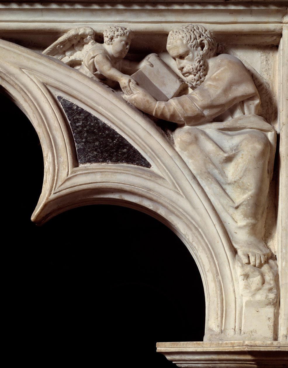 Gotisk konst: "" Saint Mathieu Evangelist"" detalj av bågarna på marmorpredikstolen skulpterad av Nicola Pisano av Nicola Pisano