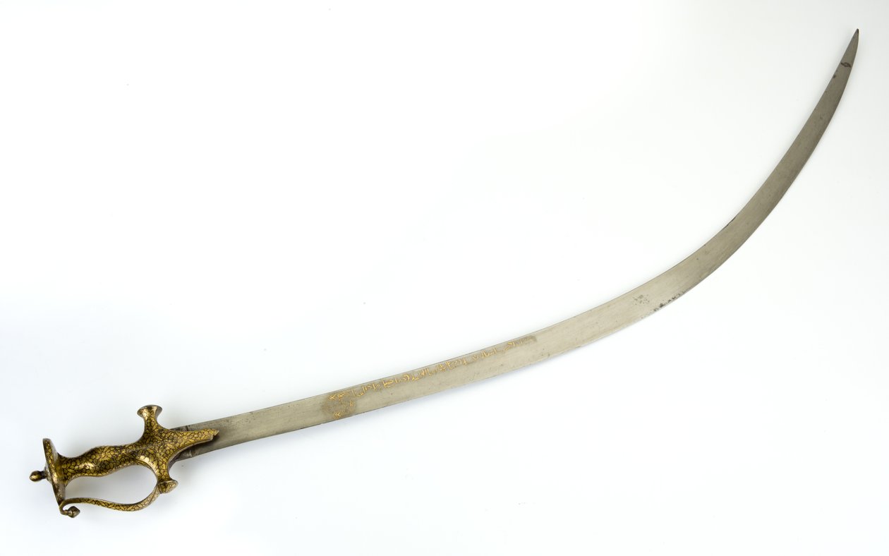 Talwar sabel med indo-muslimsk fäste av panjabi-typ, klinga möjligen 1700-talet, fäste 1800-talet (stål, rostat järn, guld-falskdamaskerande) av North Indian School