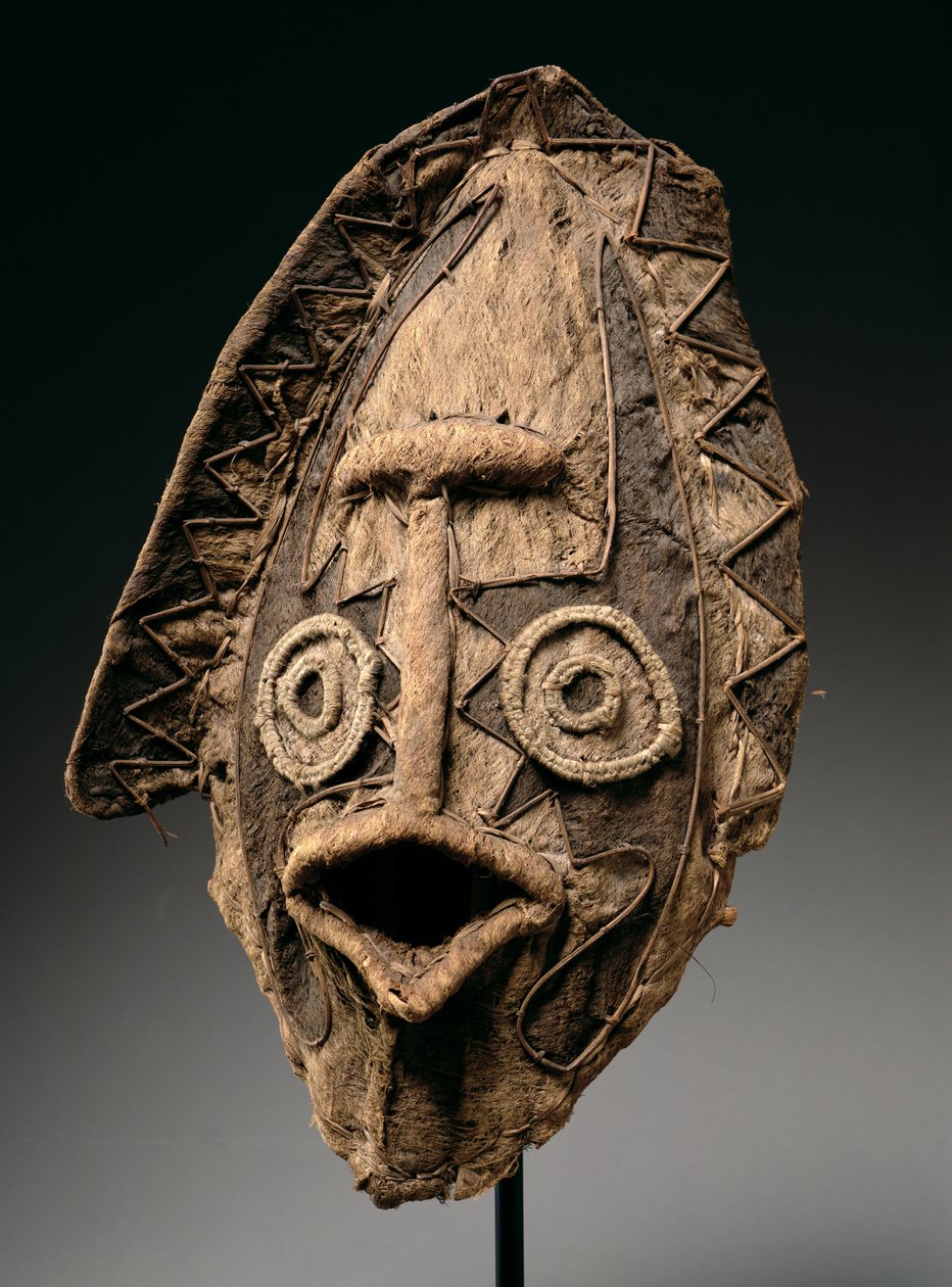 Tapan-mask, från Elema-regionen i Papuabukten, Papua Nya Guinea, Oceanien, (blandad media) av Oceanic