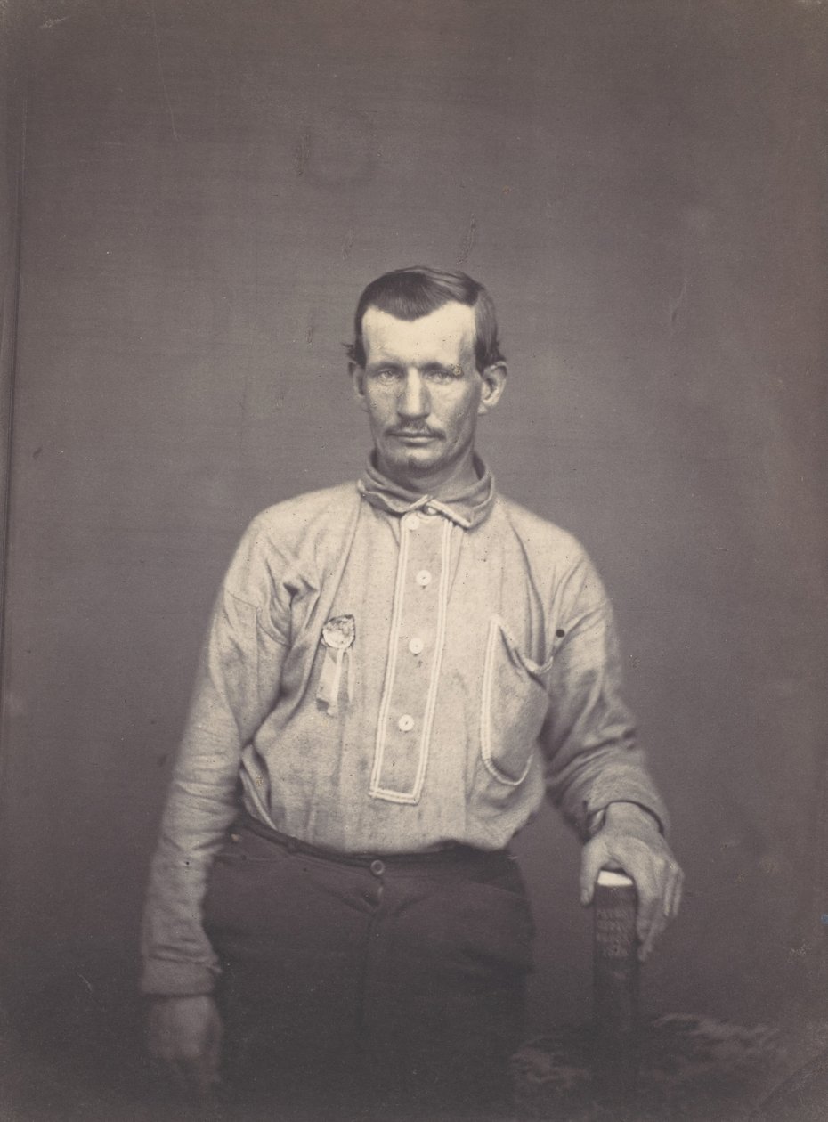 Man som håller patentbok, ca. 1857. av Oliver H. Willard.