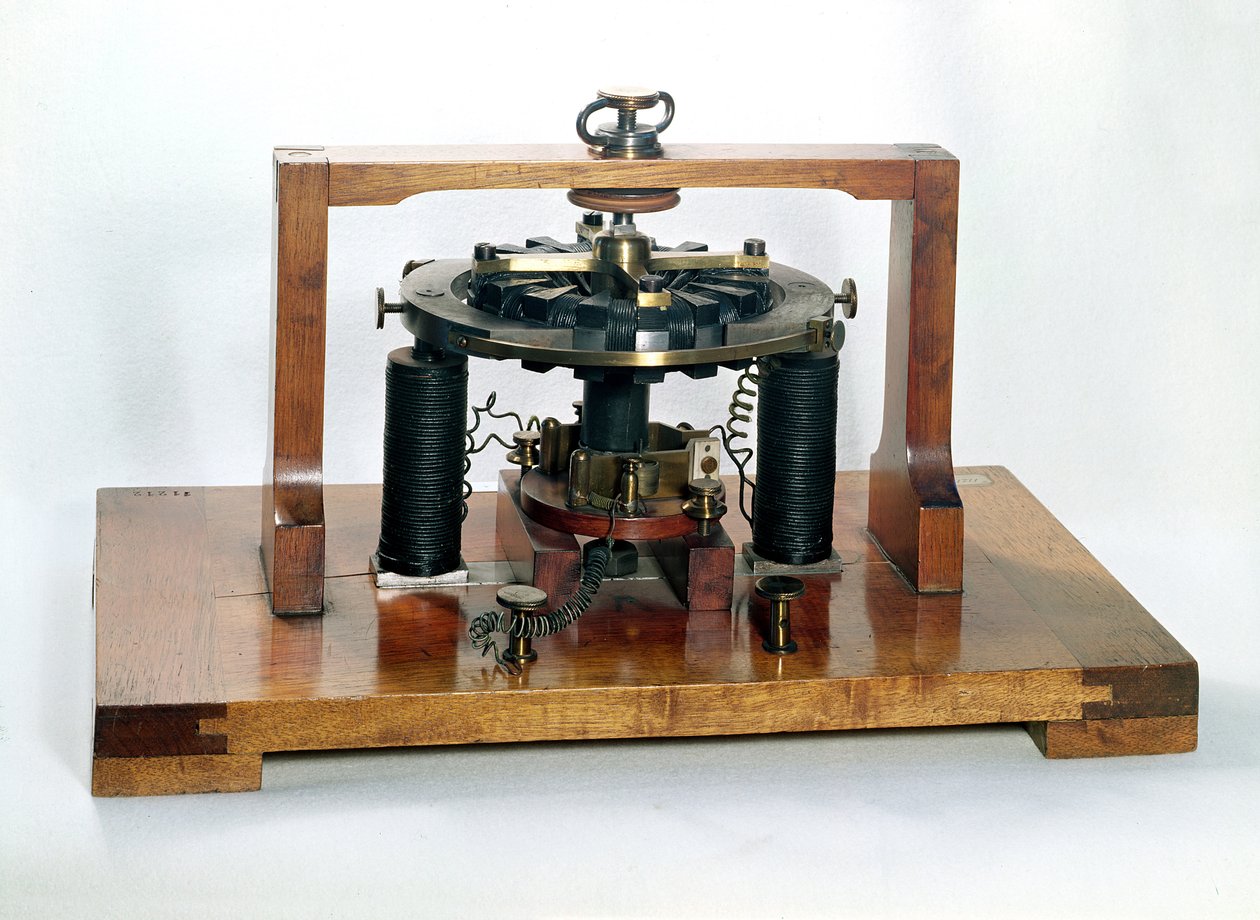 Kopia av den elektromagnetiska macchinetta som uppfanns av Antonio Pacinotti (1841-1912) 1860, 1888 (blandade media) av Oreste Cini