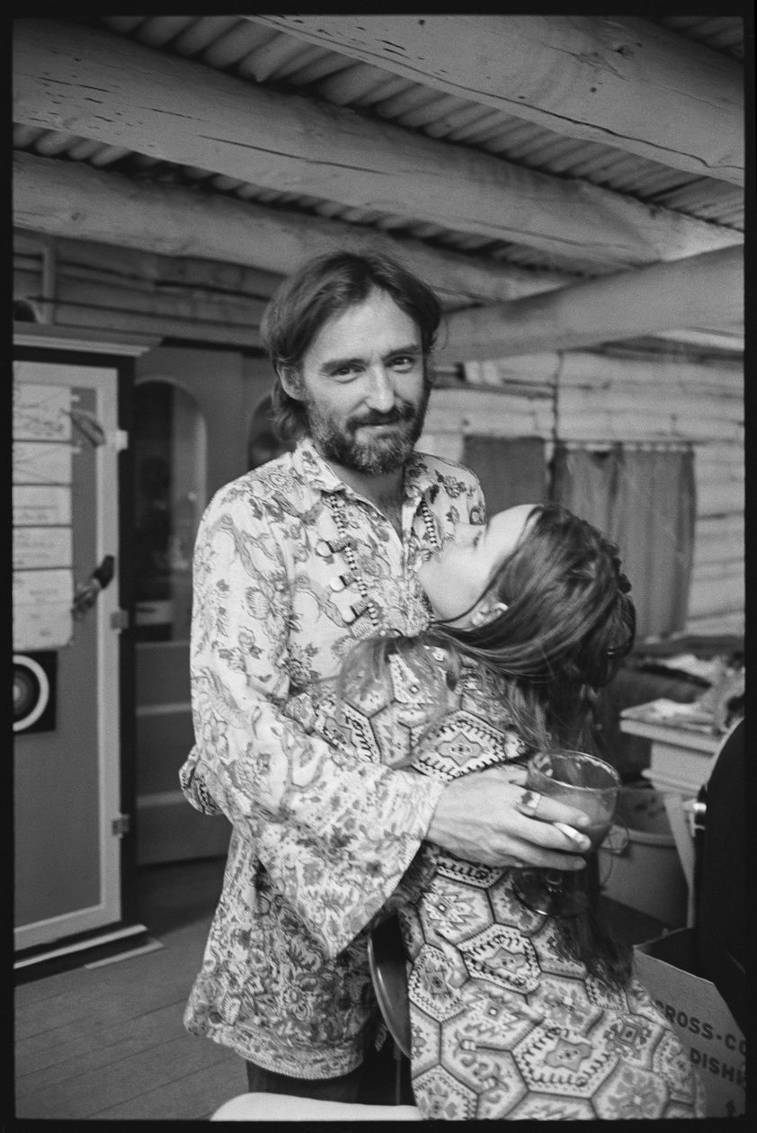 Dennis Hopper och fru Michelle Phillips hemma i New Mexico av Orlando Suero