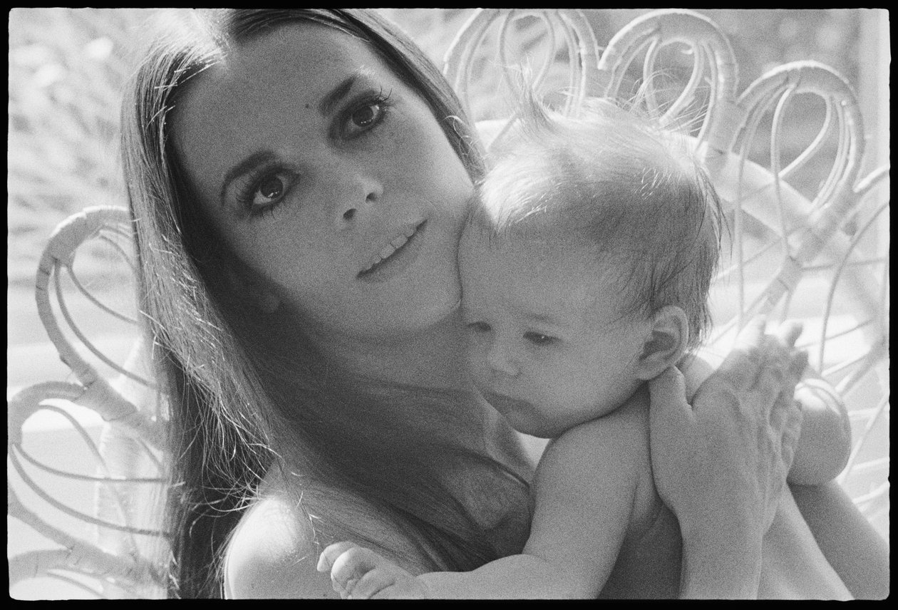 Natalie Wood med dotter av Orlando Suero
