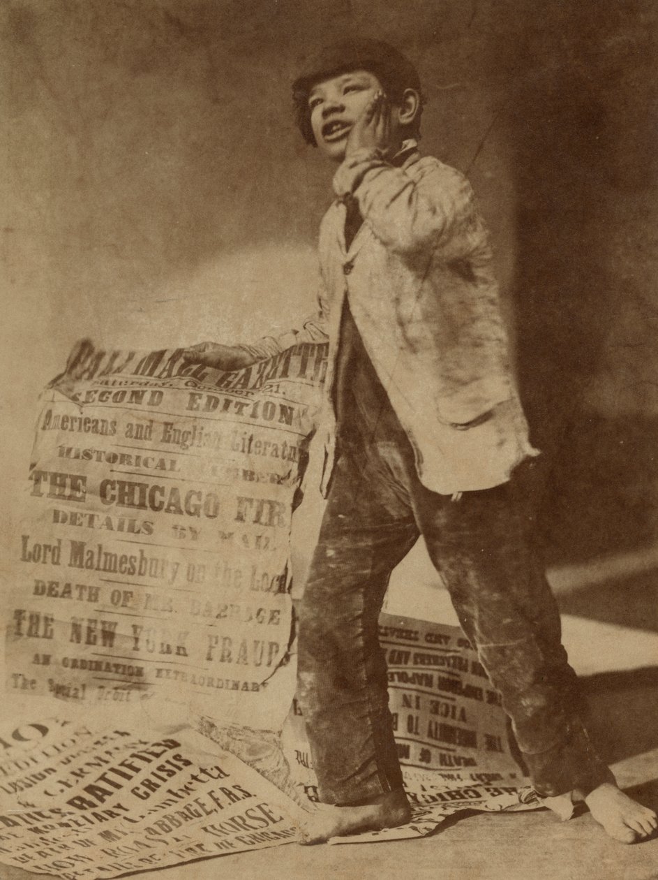 Poserad bild av en tidningspojke som ropar nyheterna om branden i Chicago 1871, 1871 av Oscar Gustav Rejlander