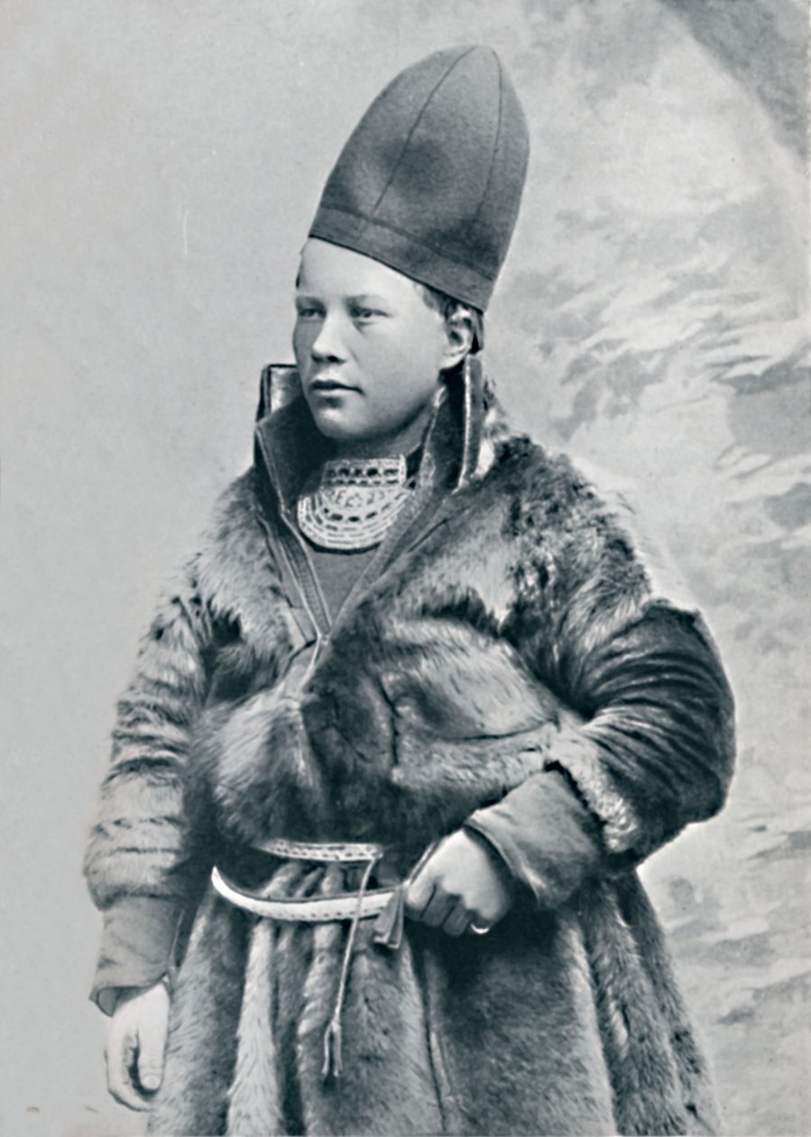 En ung lapplänning i vinterdräkt, 1912 av Oscar Olsson