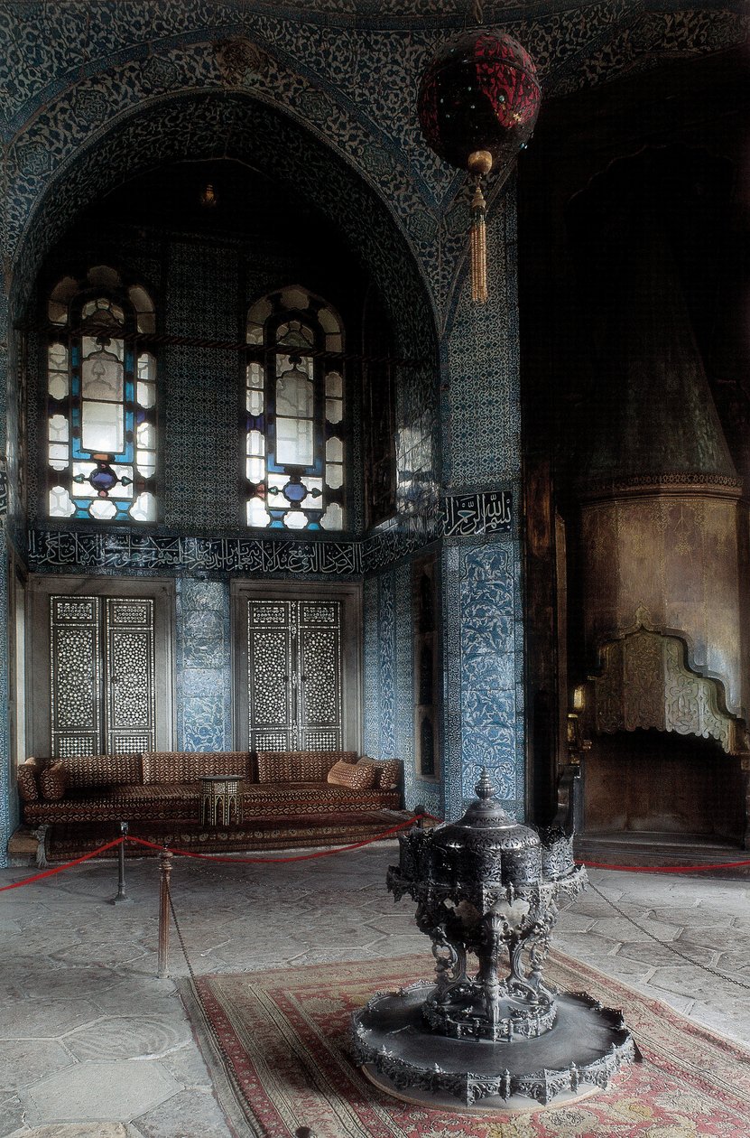 Arkitektur, ottomansk konst: Topkapipalatset (Topkapi Saray) den ottomanska sultanens huvudsakliga och officiella stadsresidens från 1465 till 1853. Palats byggt mellan 1475-1478. Turkiet Istanbul. av Ottoman School