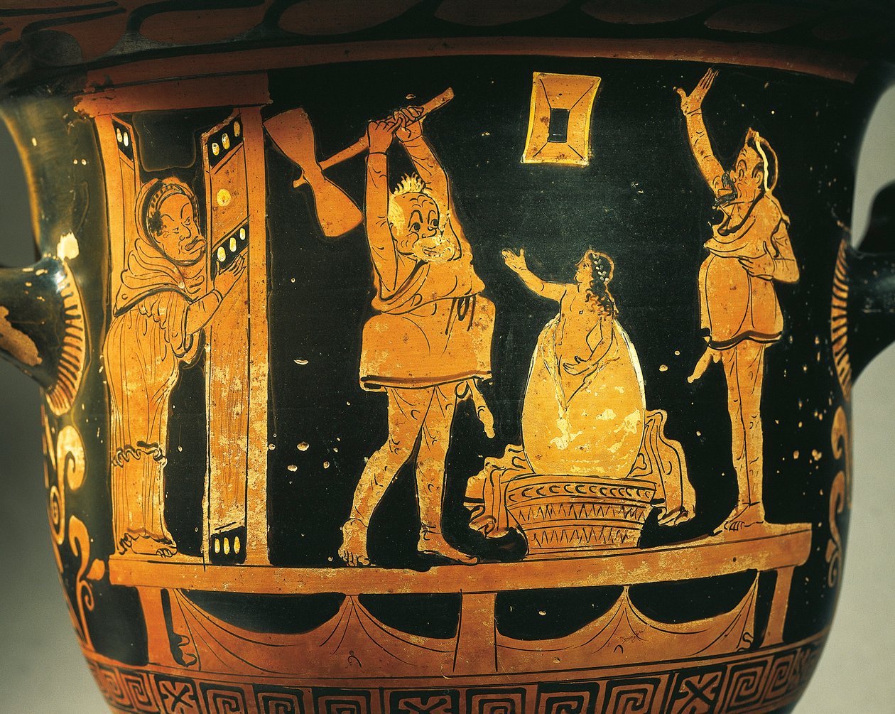 Apulisk krater med teaterscen, karikatyr av Helens födelse i ägg, tillskriven Dijonmålare, rödfigurig keramik, Detalj, från Bari, Apulien, Italien, Antik grekisk civilisation, Magna Graecia, 400-talet f.Kr. av Painter Dijon