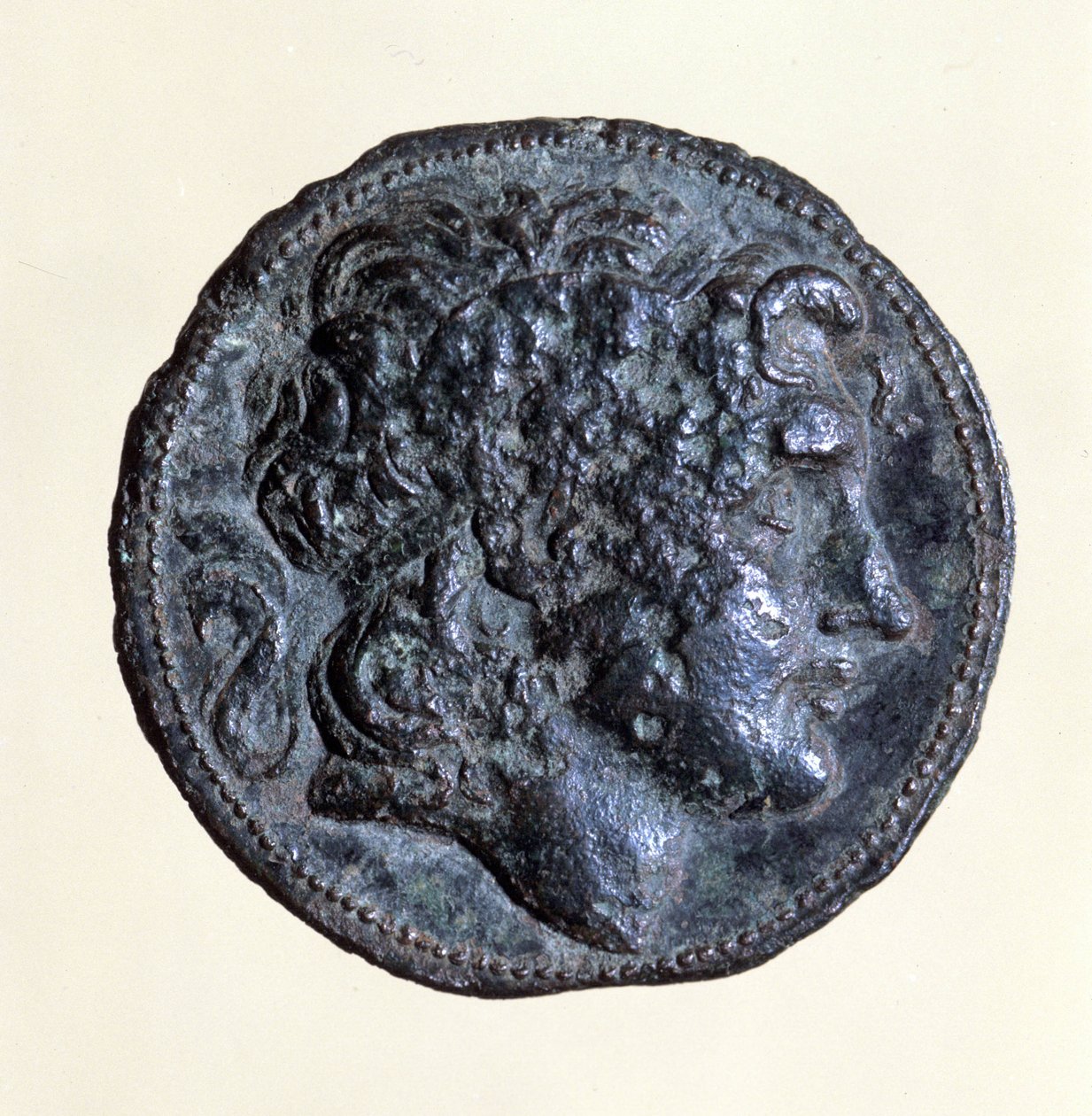 Mynt med bilden av Mithridate I (171 f.Kr. - 139 f.Kr.), Parthernas kung. av Parthian School