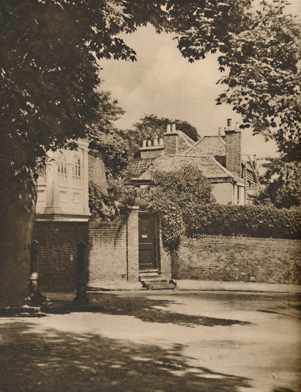 Solljus och skugga i en slingrande Highgate Road, c1935. av Paterson