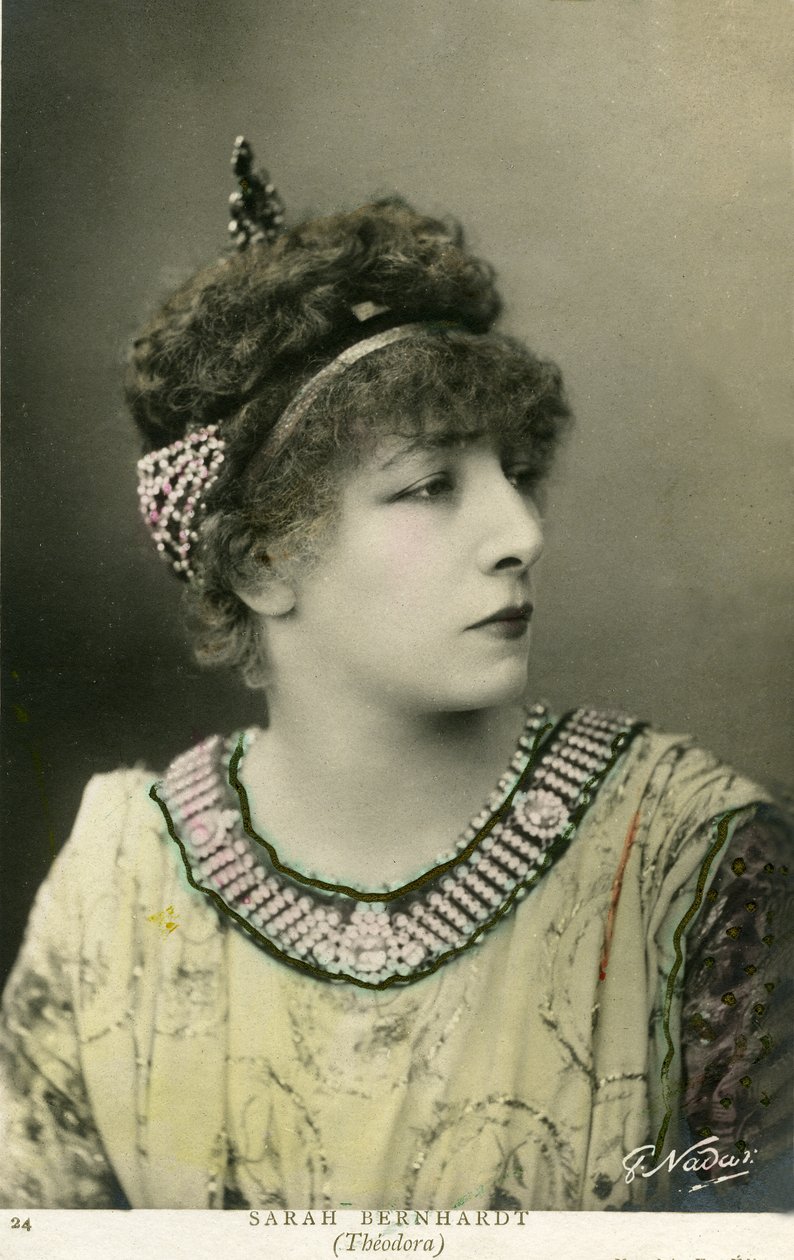 Henriette Rosine Bernard aka Sarah Bernhardt (1844-1923) som "Théodora", pjäs av Victorien Sardou, 1884 (foto) av Paul Nadar