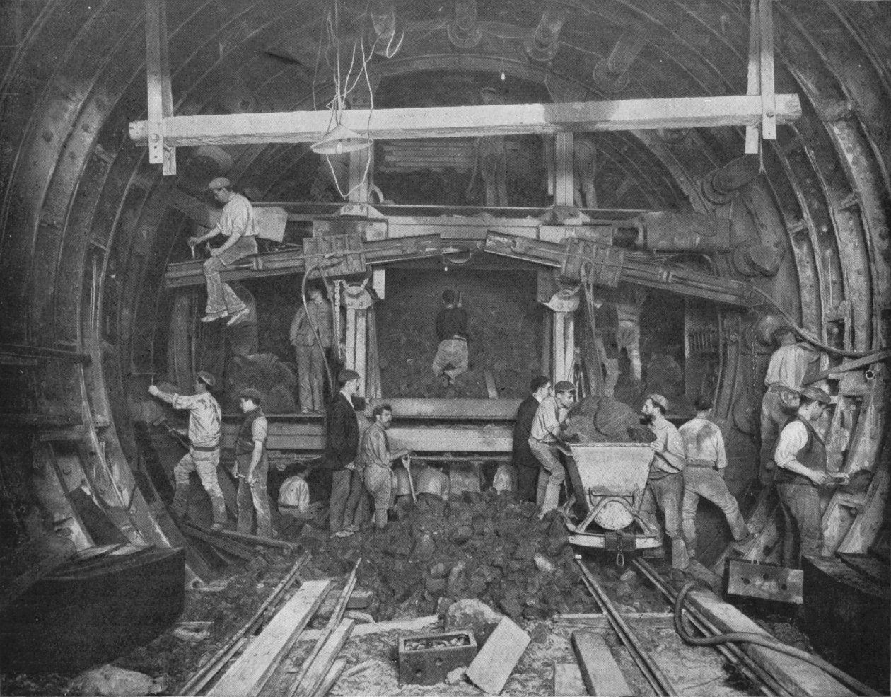 Utgrävning av en rörjärnväg, Great Northern and City Railway, London, c1903 1903 av Pearson and Son Ltd