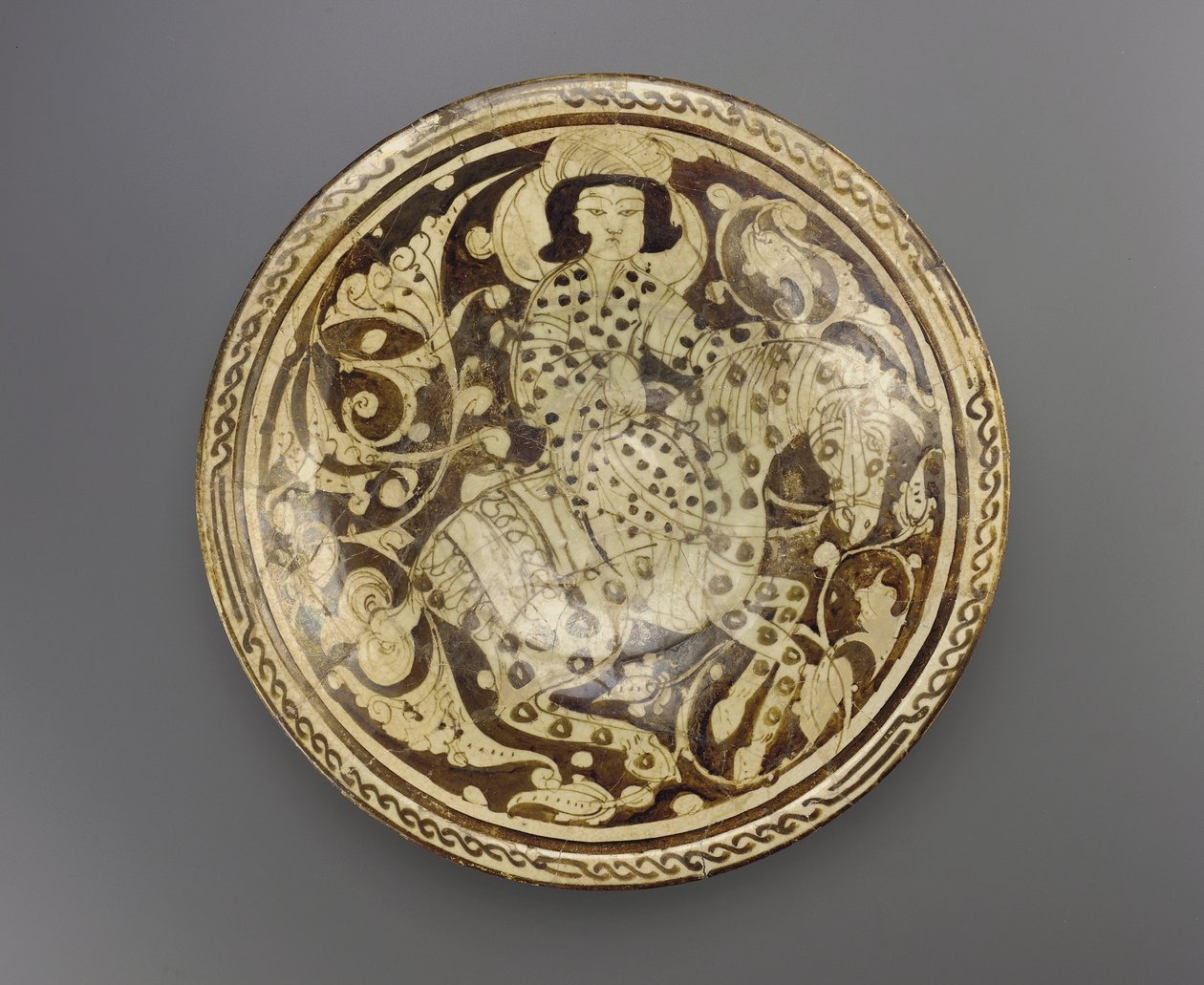 Dish, Kashan-regionen, Iran, Saljuq-dynastin, sent 1100-tidigt 1200-tal (keramik) av Persian School