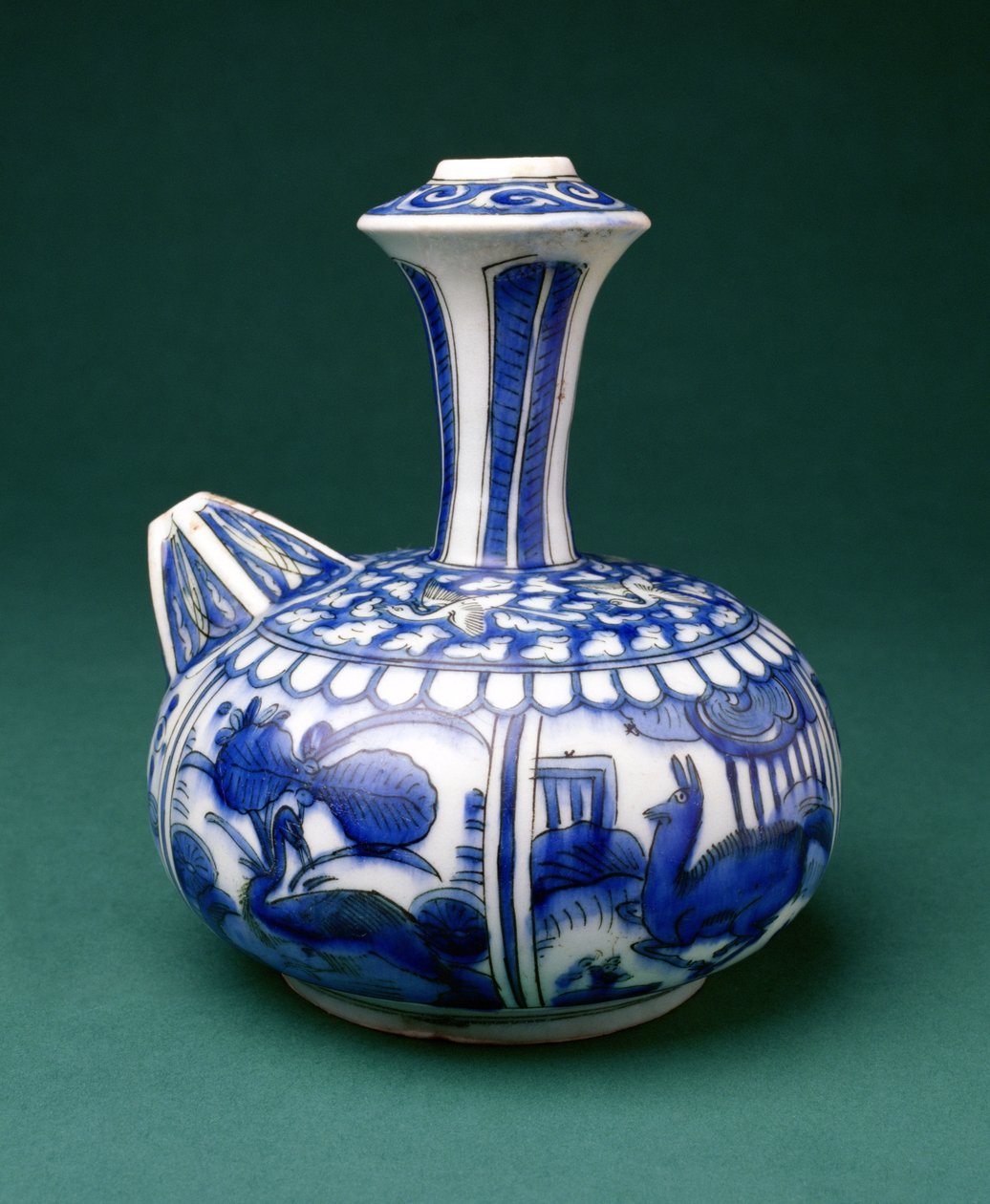 Safavid Blue and White Kendi, 1600-50 (underglasyrmålat lergods) av Persian School