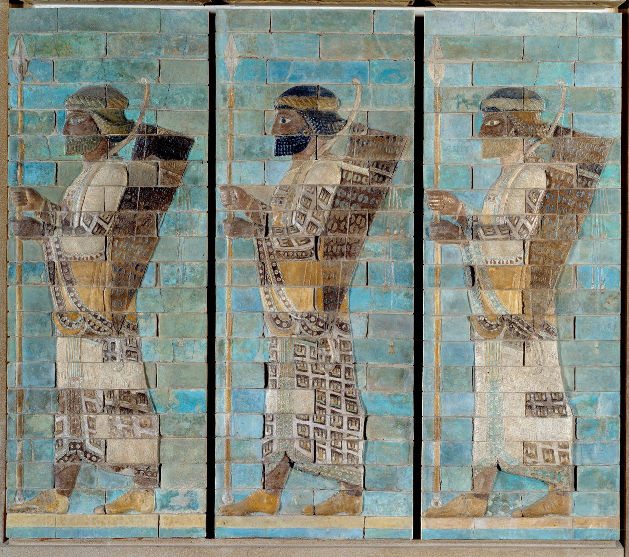 Bågskyttarnas fris, från Darius I:s palats, kungen av Persien, i Susa (600-talet f.Kr.). Mailad tegelreliefbotten. 510 f.Kr. Paris, Louvren. av Persian School