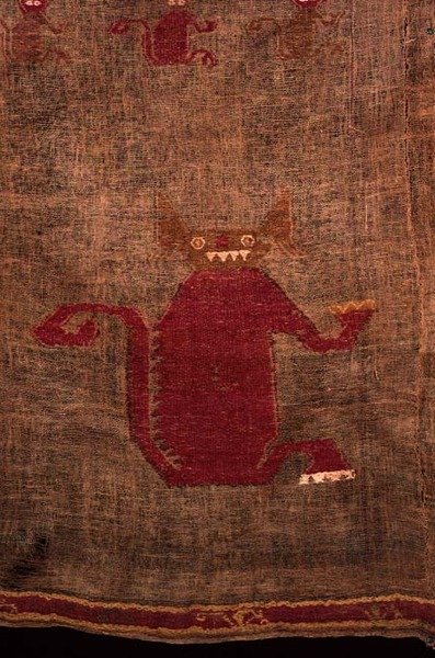 Detalj från ett hölje, 1400-tal (vävd bomull och vicuna brokad i färgad ull) av Peruvian School