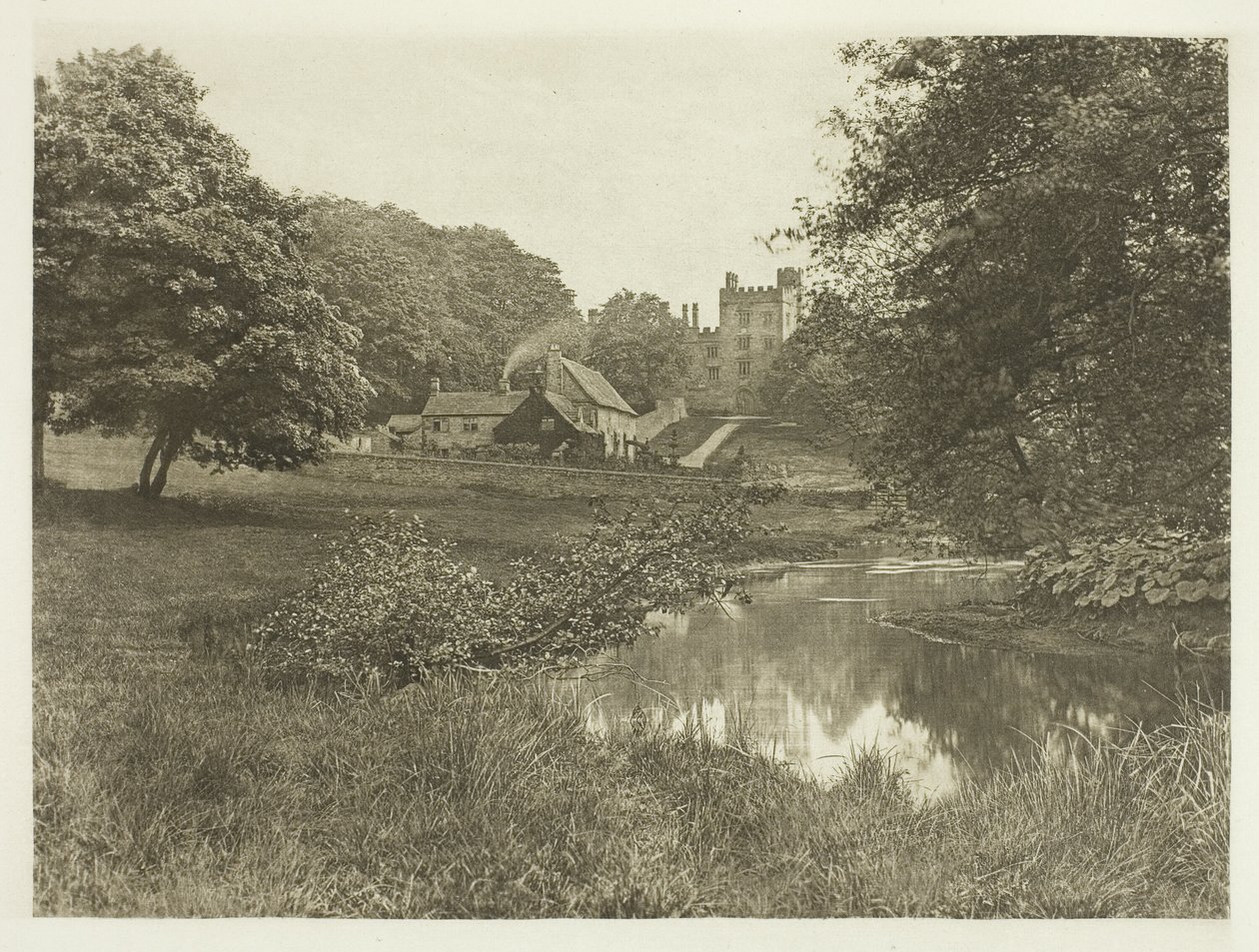 Haddon Hall och Homestead, från floden av Peter Henry Emerson