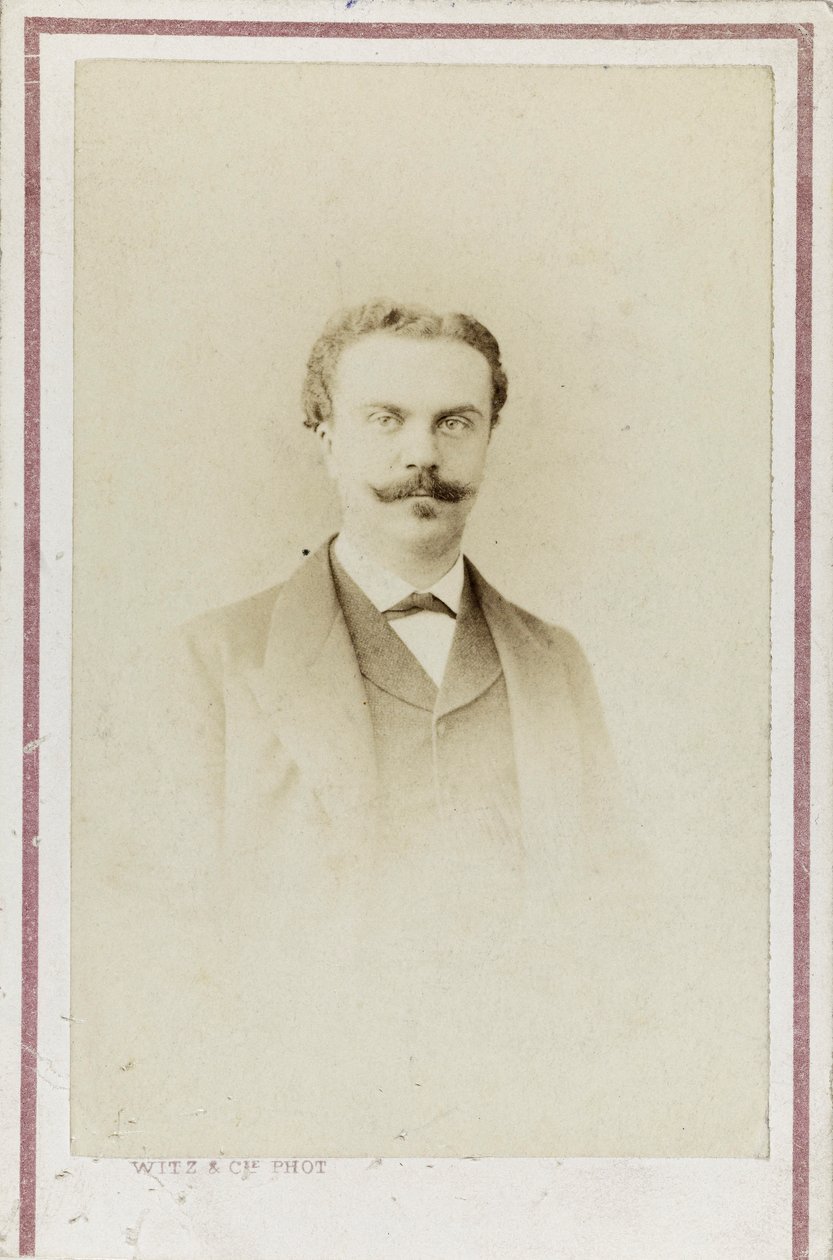 Porträtt av Guy de Maupassant, ca. 1880. av Photo studio Witz and Cie.