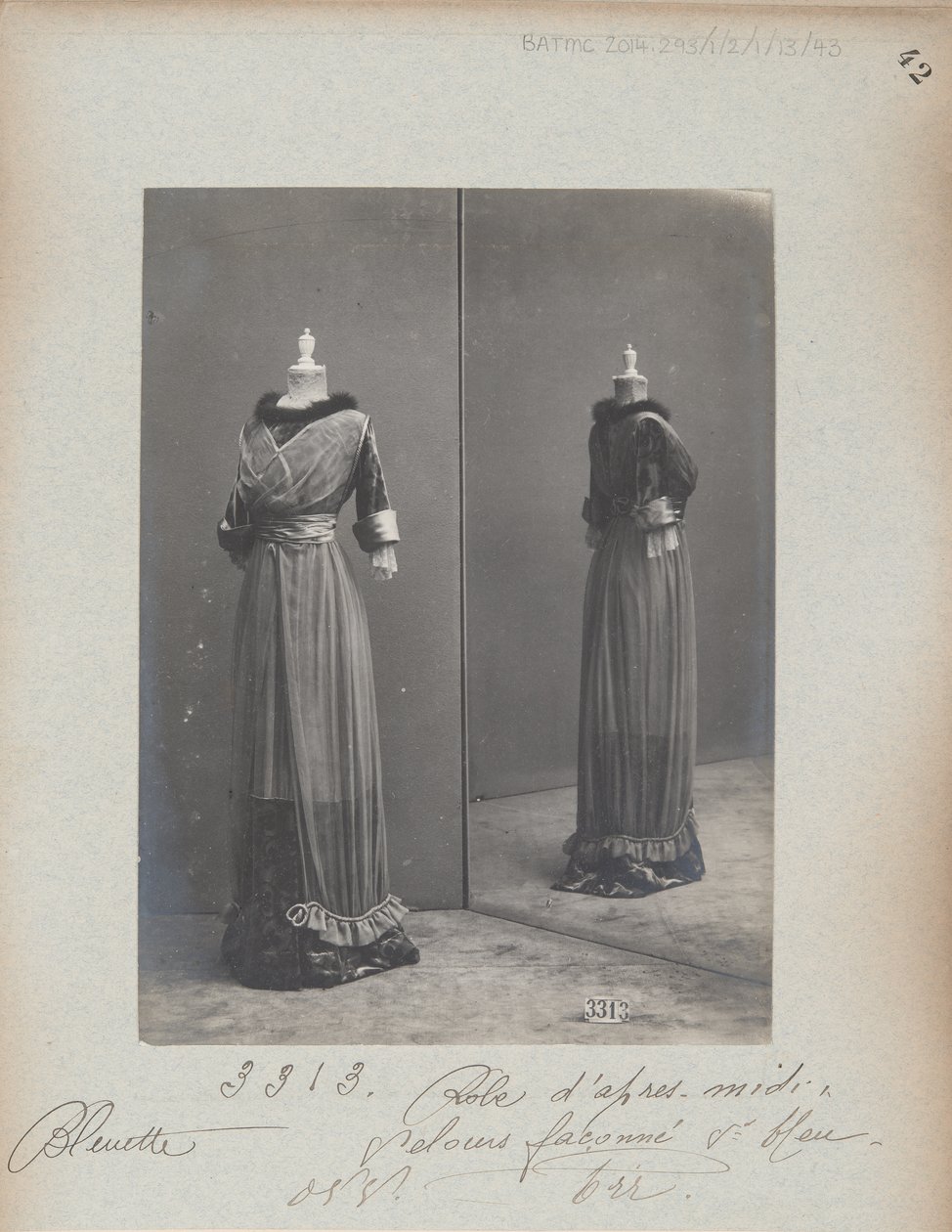 Albumsida: House of Worth, Afternoon Dress av Photographer French