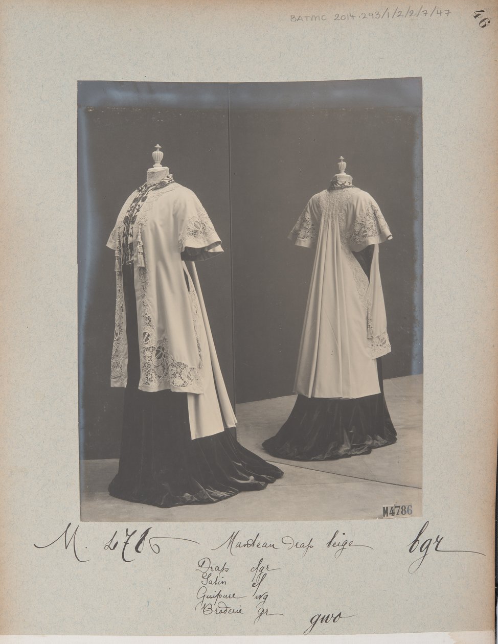 Albumsida: House of Worth, Coat av Photographer French