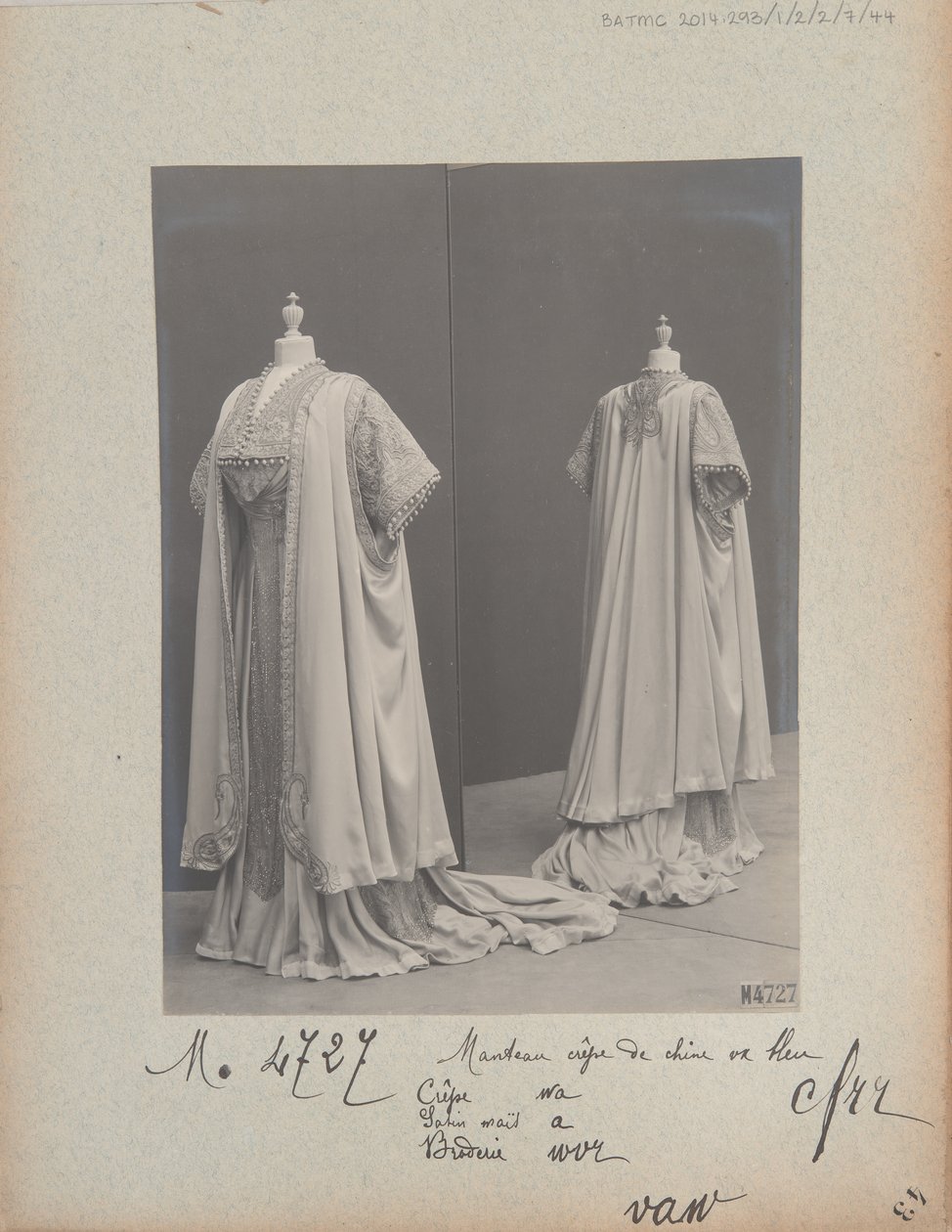 Albumsida: House of Worth, Coat av Photographer French